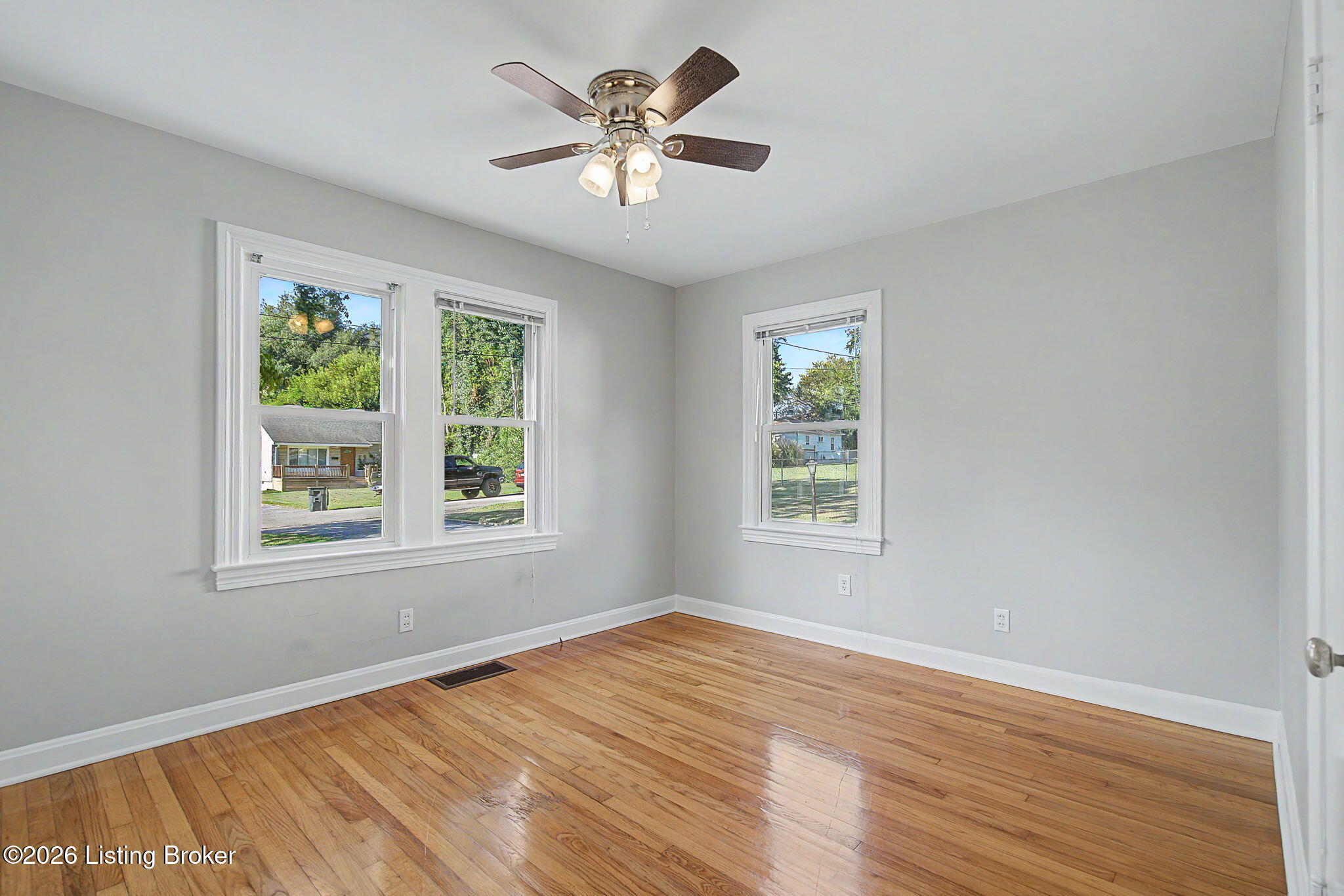 1823 Kingsford Dr Property Photo 18