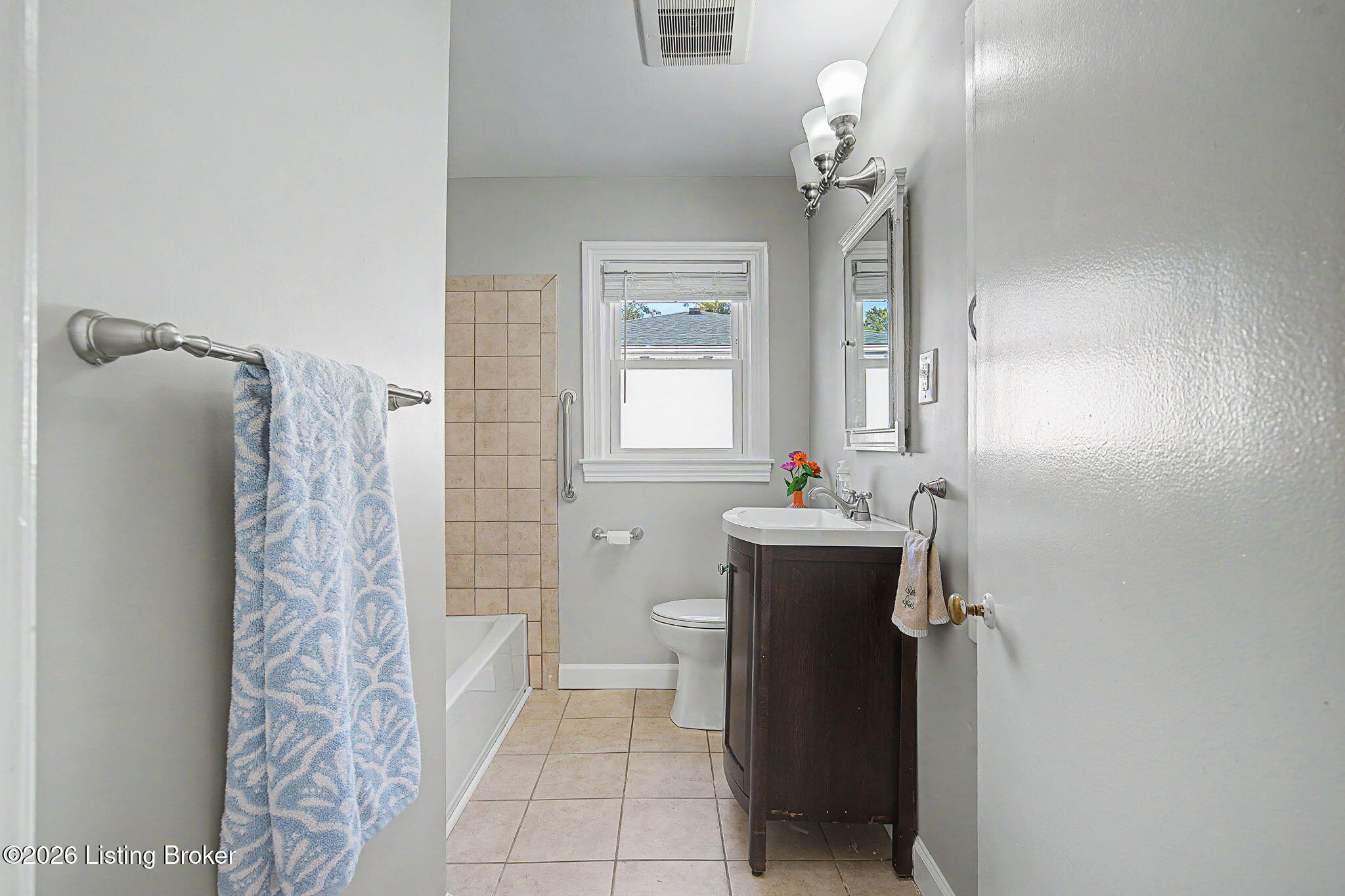 1823 Kingsford Dr Property Photo 21