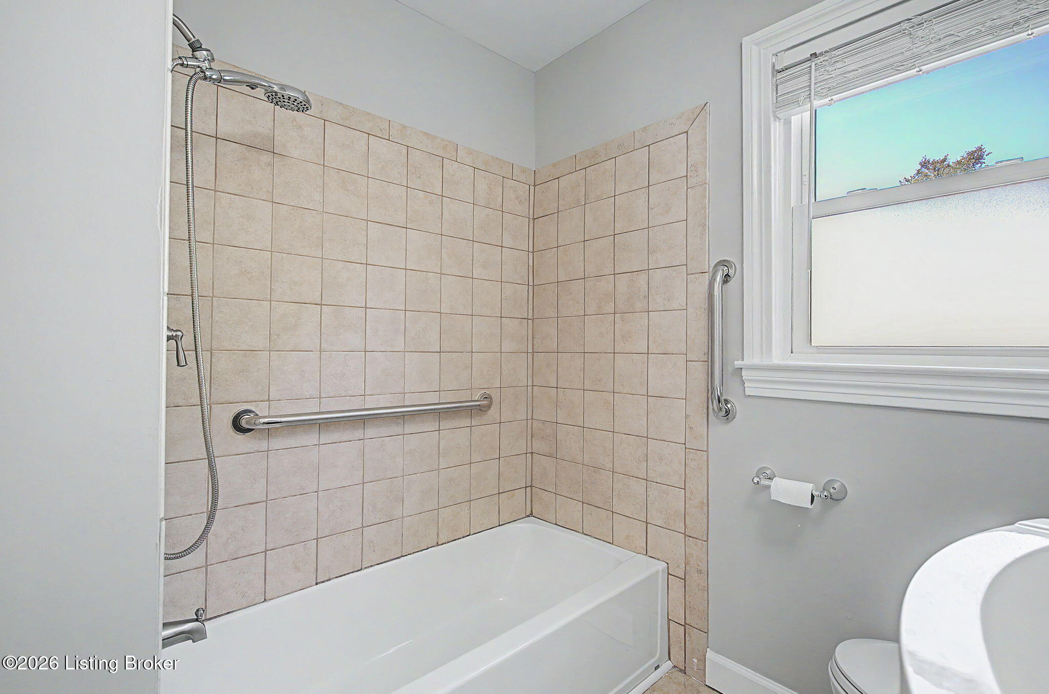1823 Kingsford Dr Property Photo 22