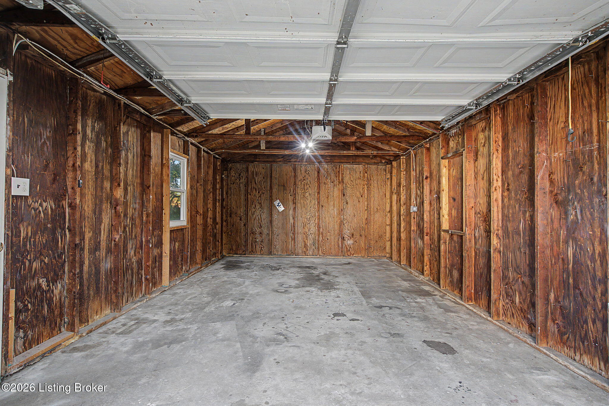 1823 Kingsford Dr Property Photo 29