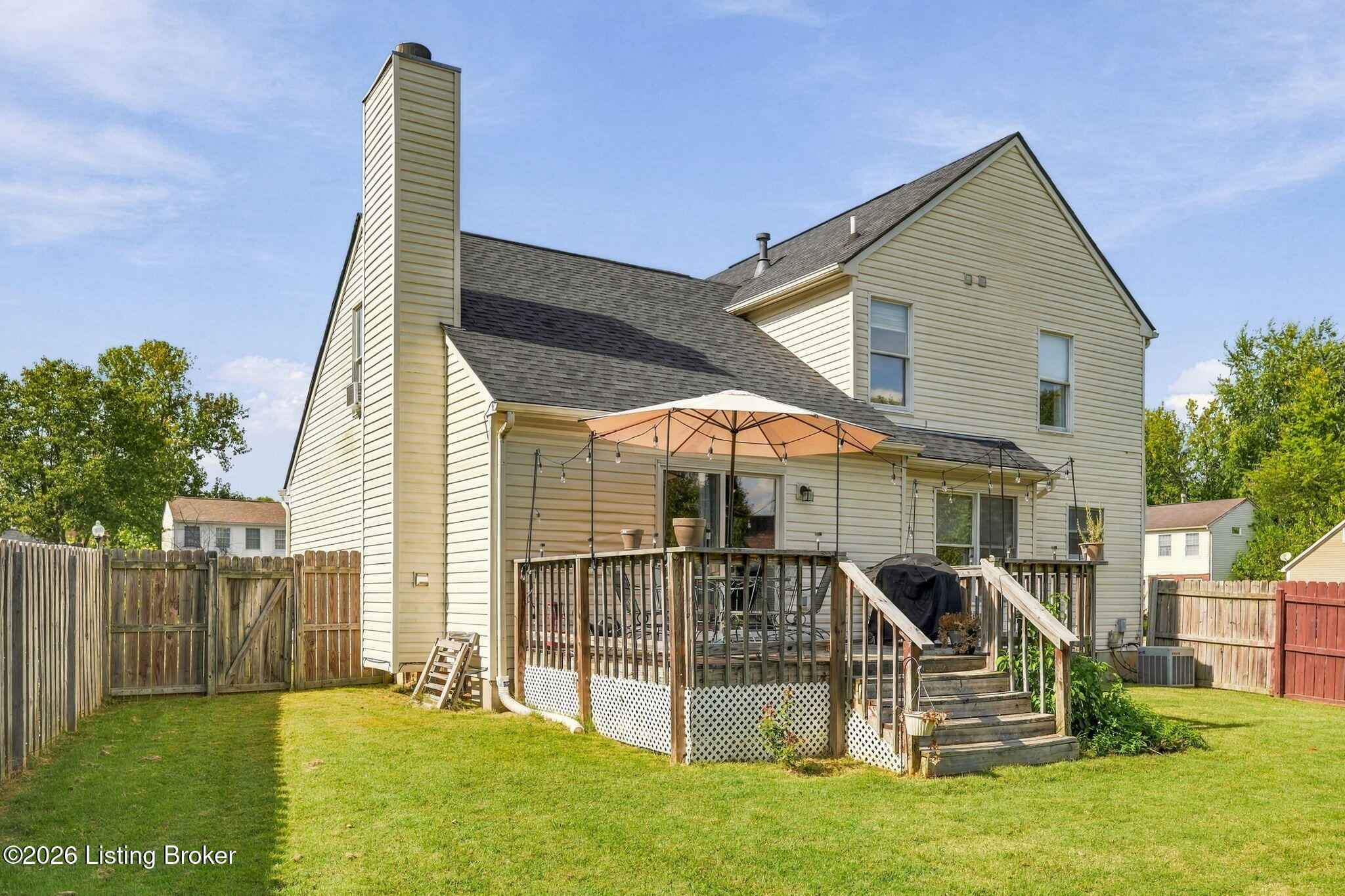 11101 Deer Haven Ct Property Photo 5
