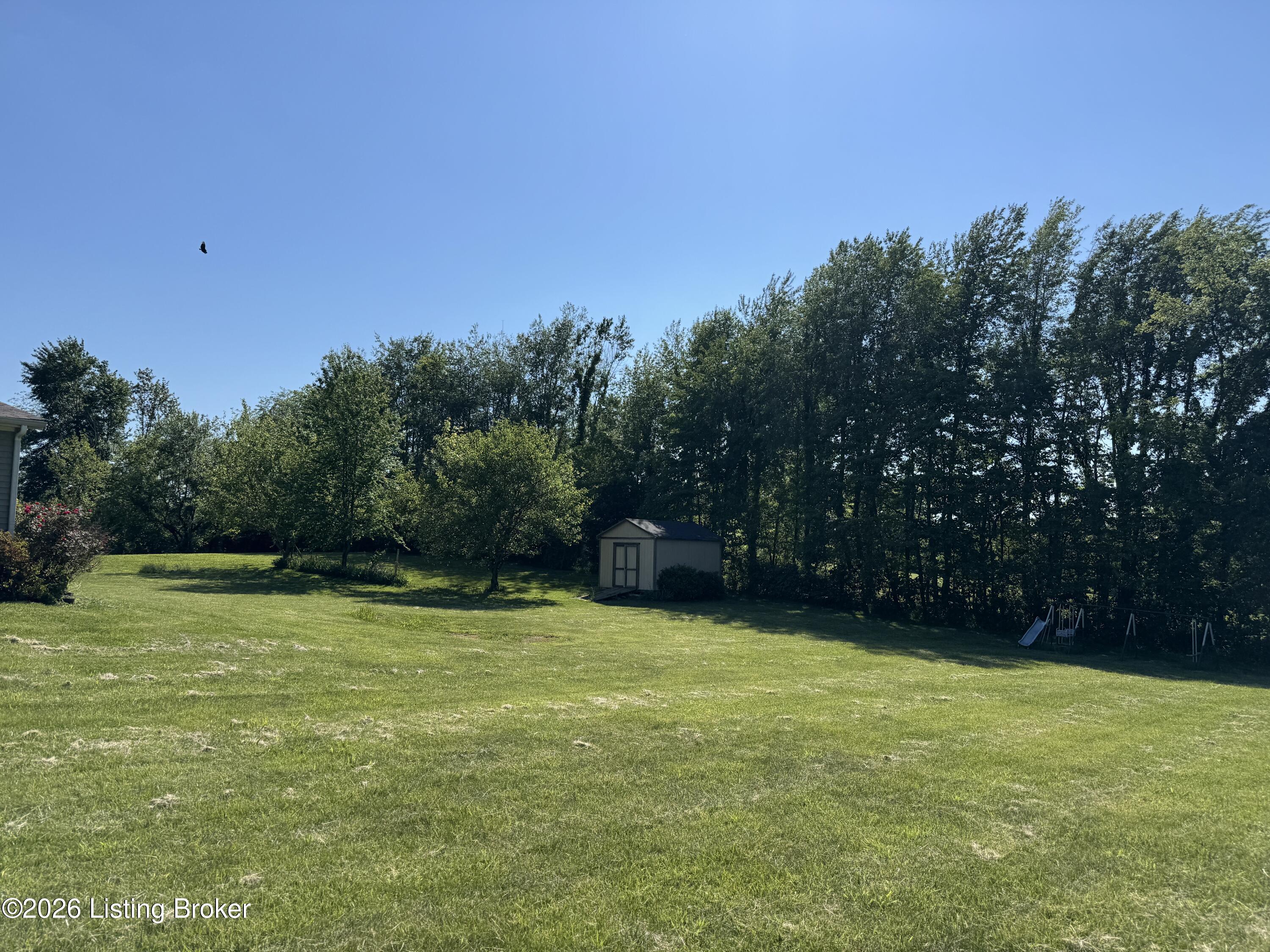 57 Green Acres Rd Property Photo 6