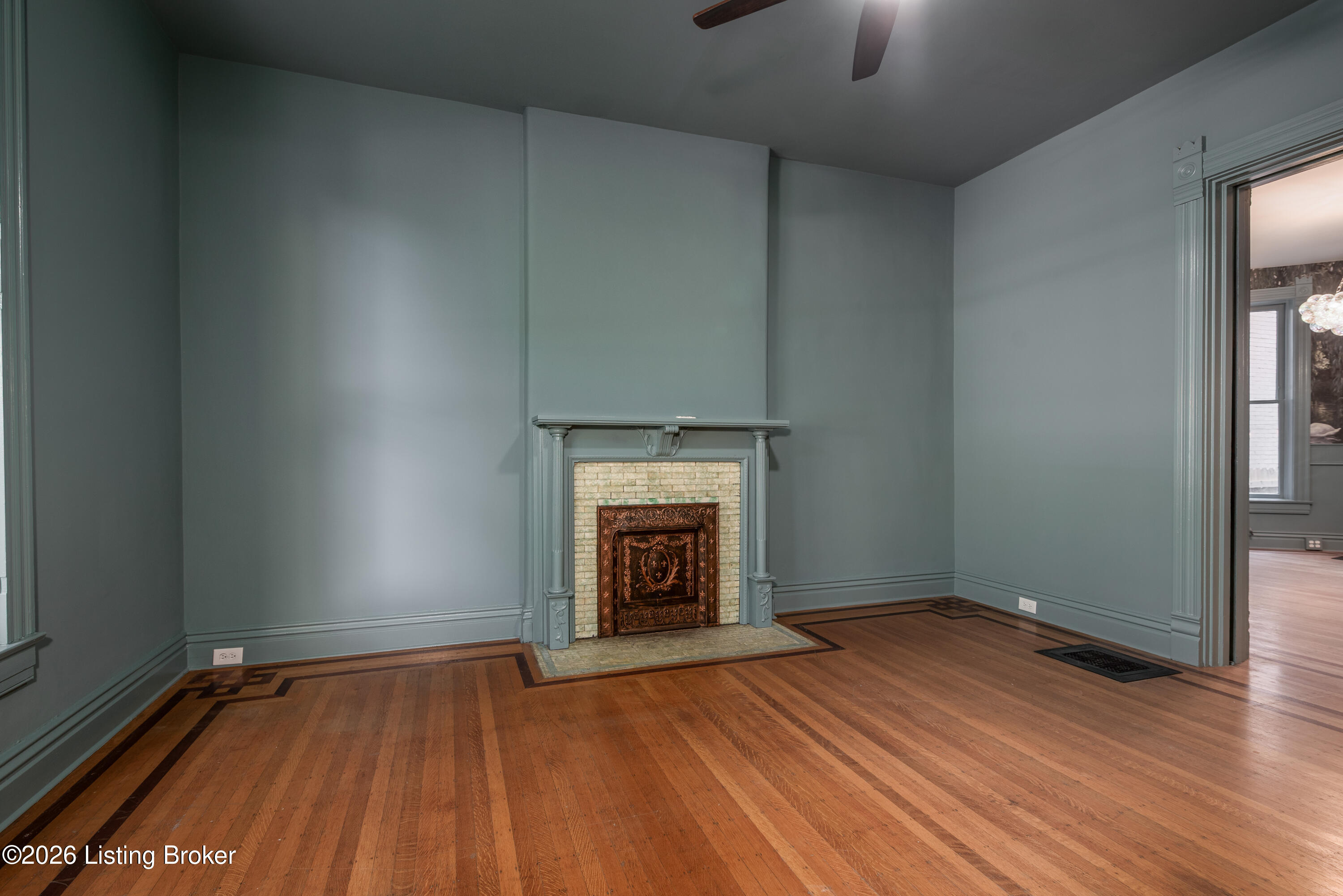 1372 S Floyd St Property Photo 6