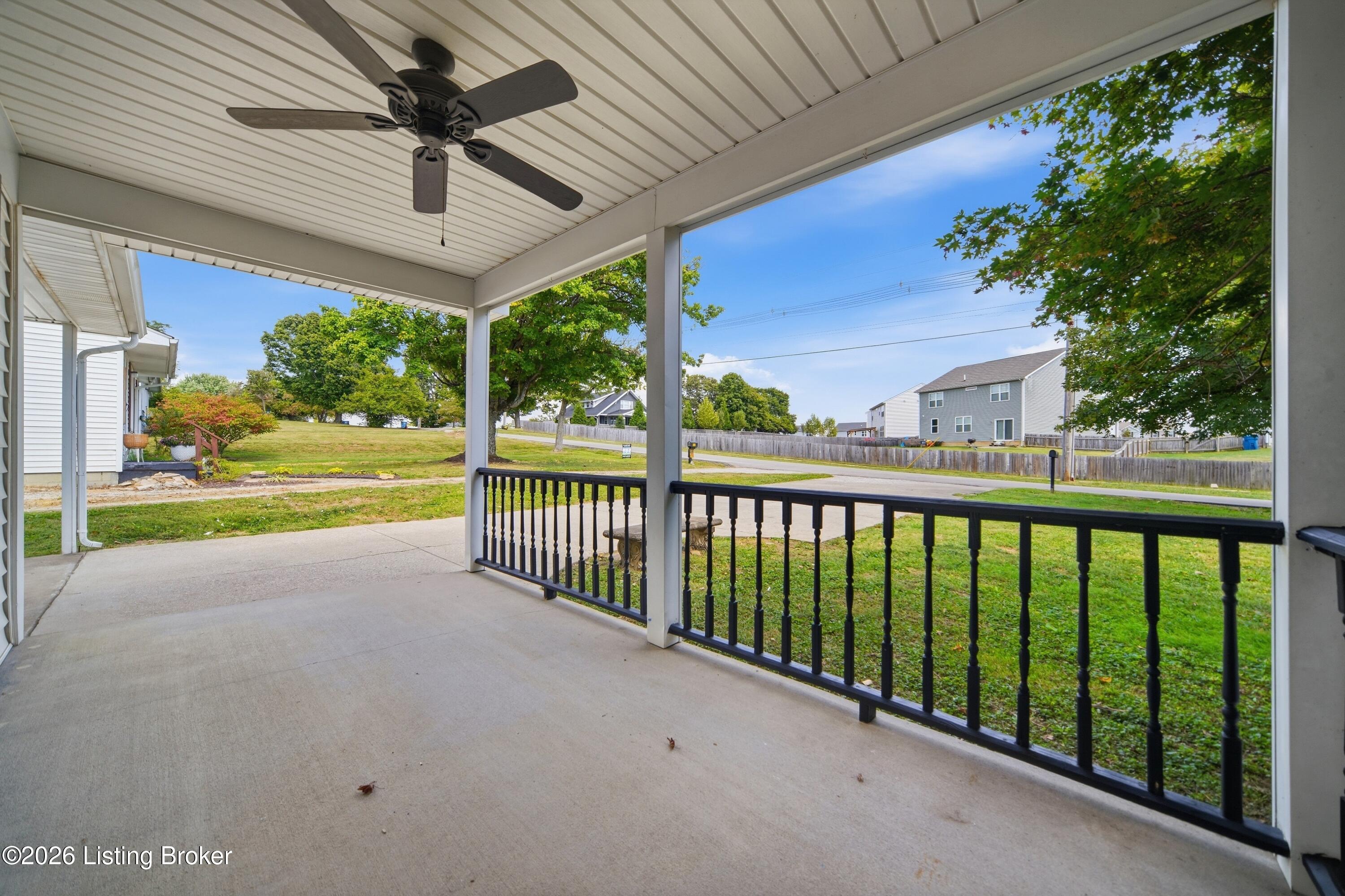 289 Ardmore Ln Property Photo 4