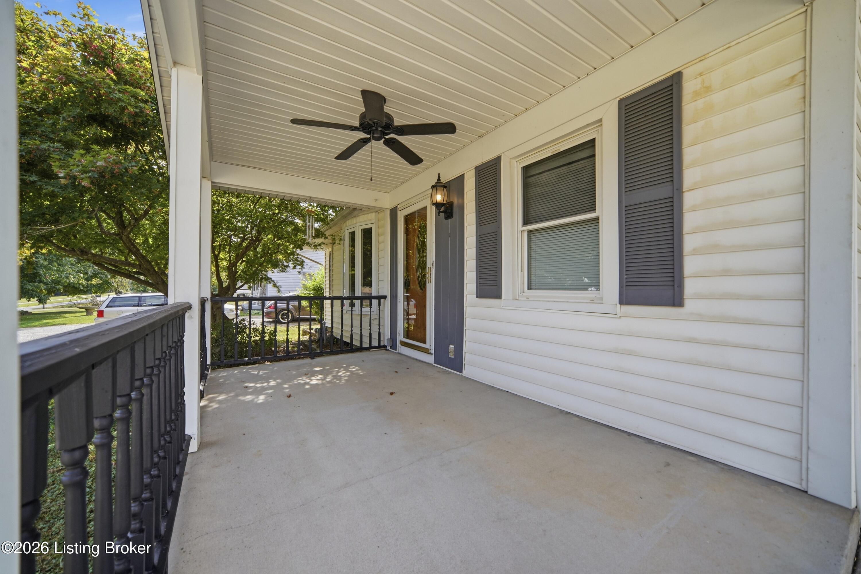289 Ardmore Ln Property Photo 5