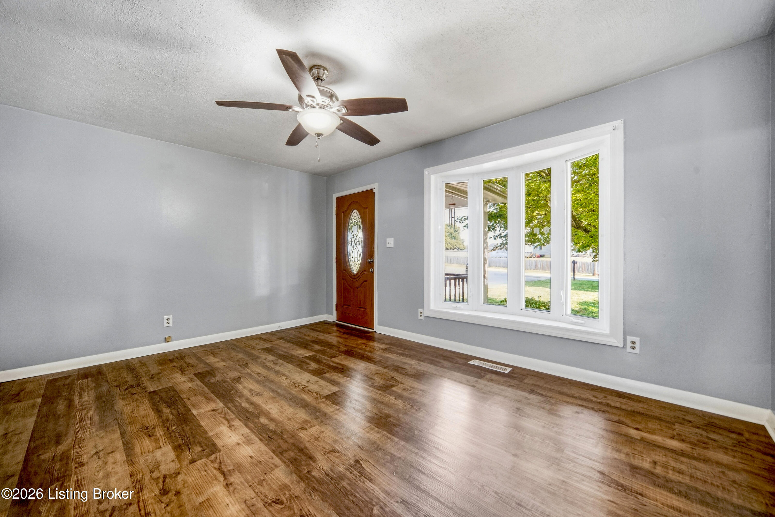 289 Ardmore Ln Property Photo 9
