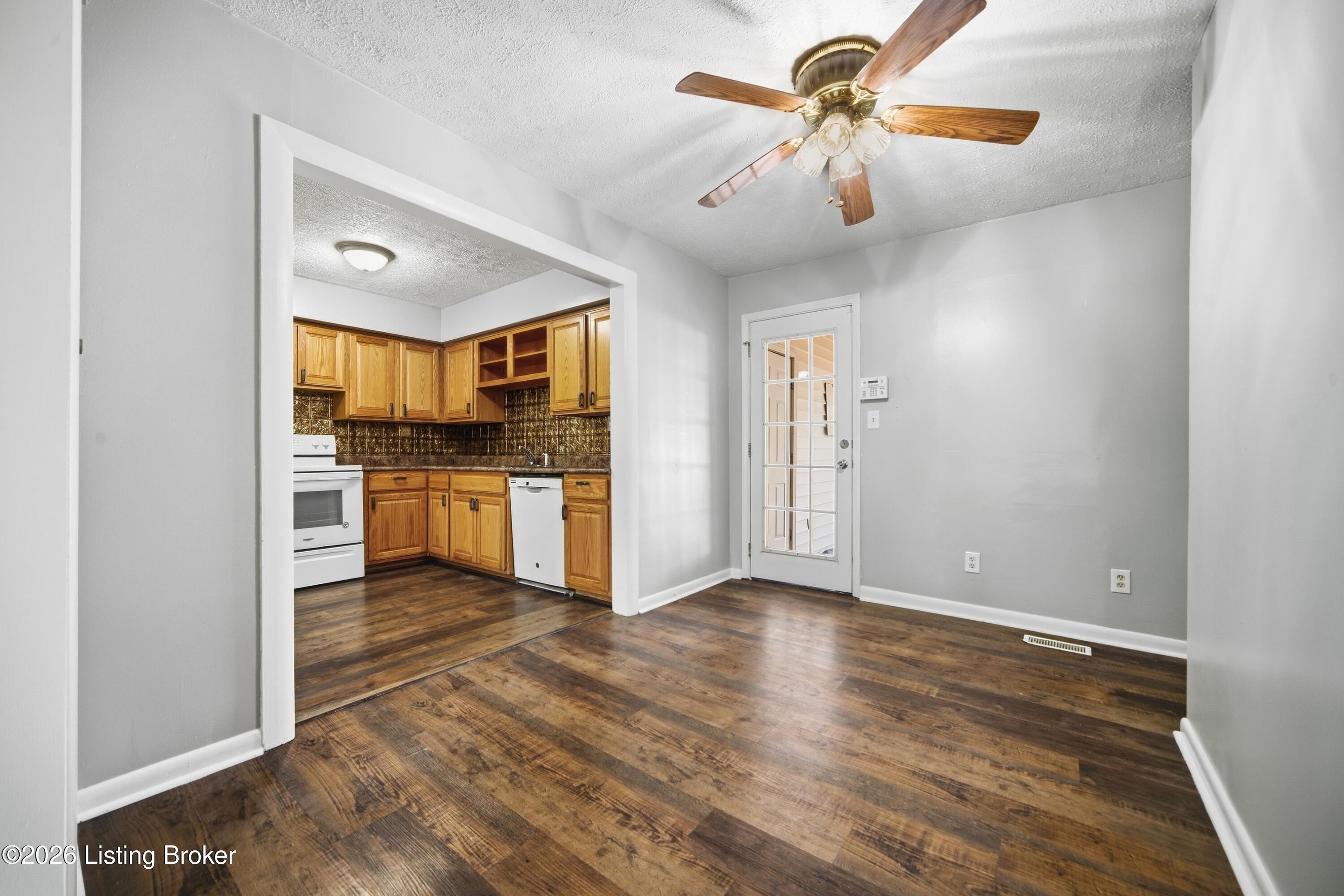 289 Ardmore Ln Property Photo 10