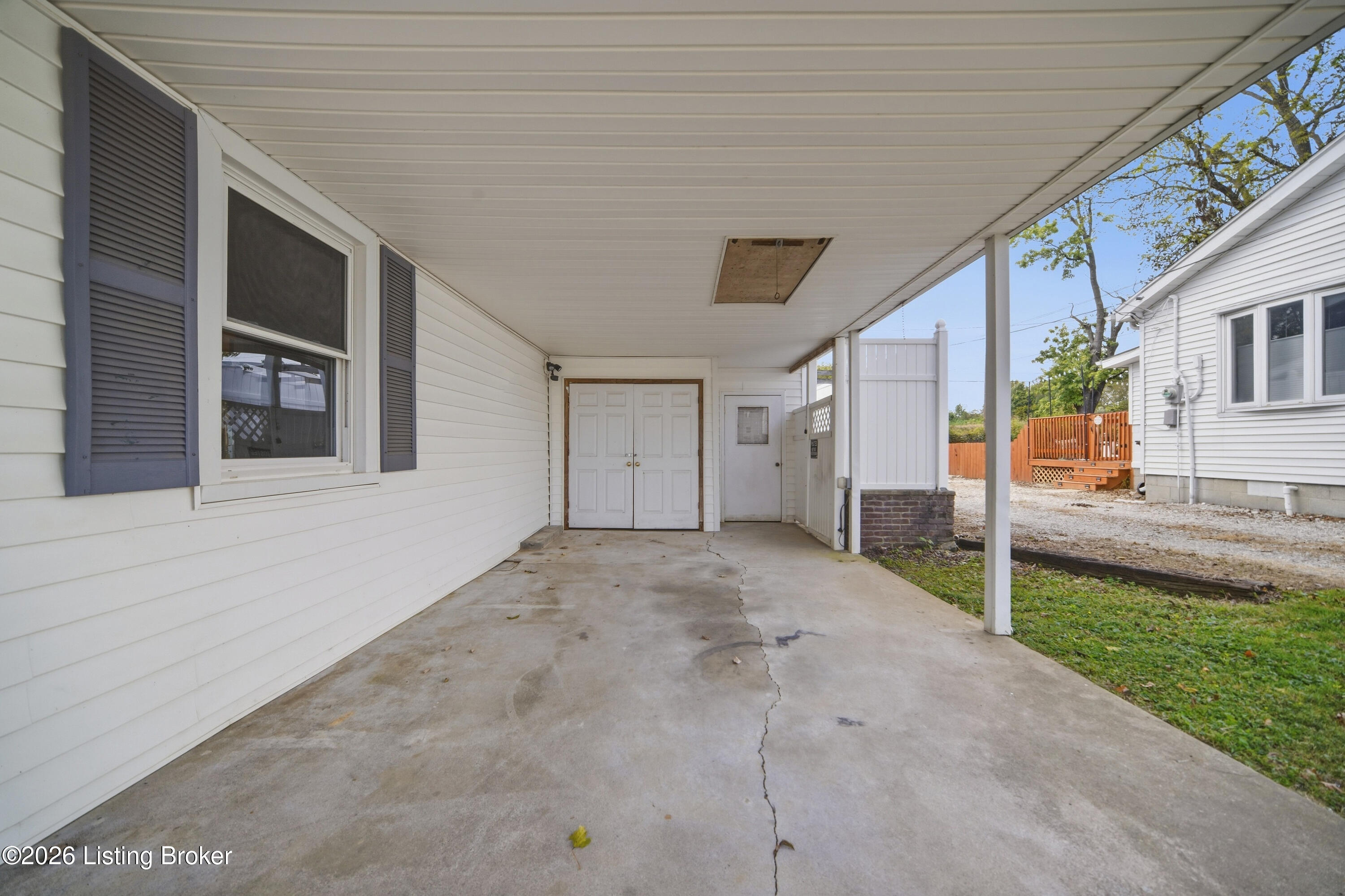 289 Ardmore Ln Property Photo 40
