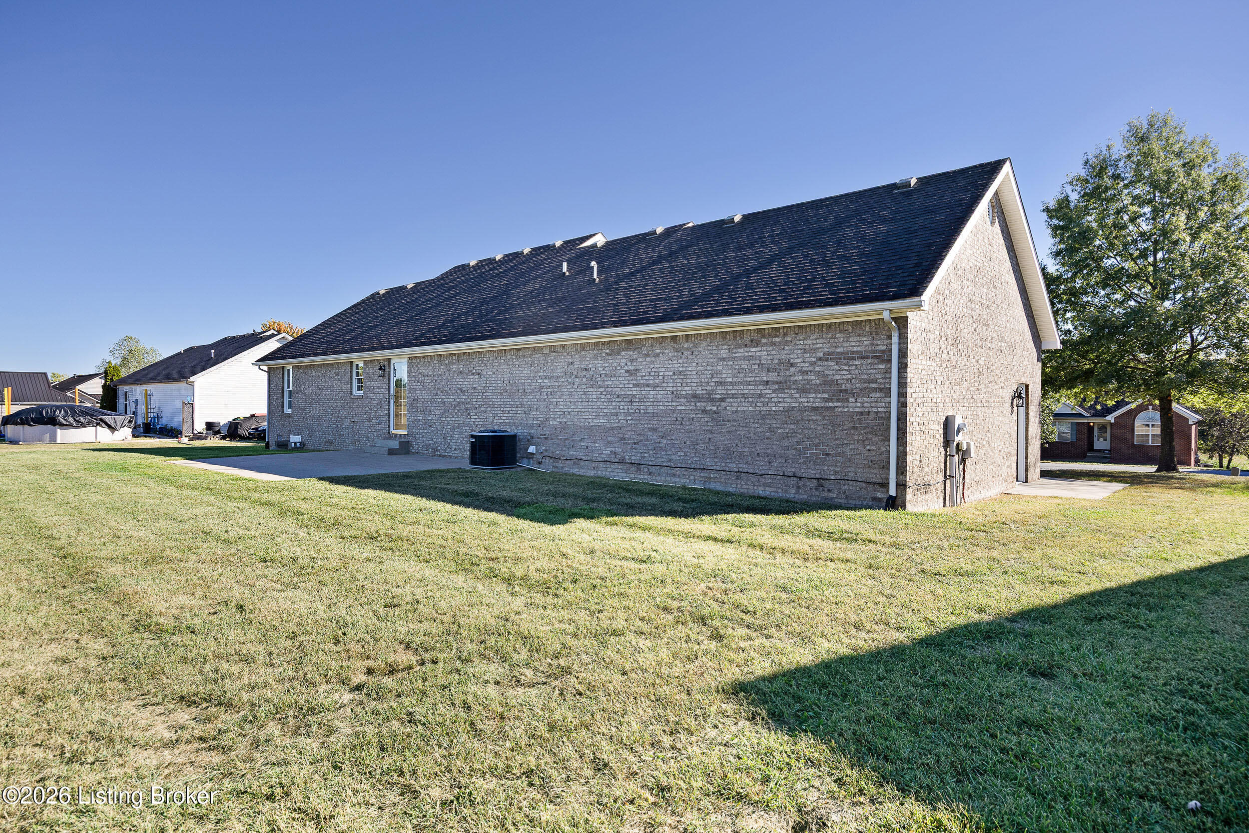 104 Glenview Dr Property Photo 7