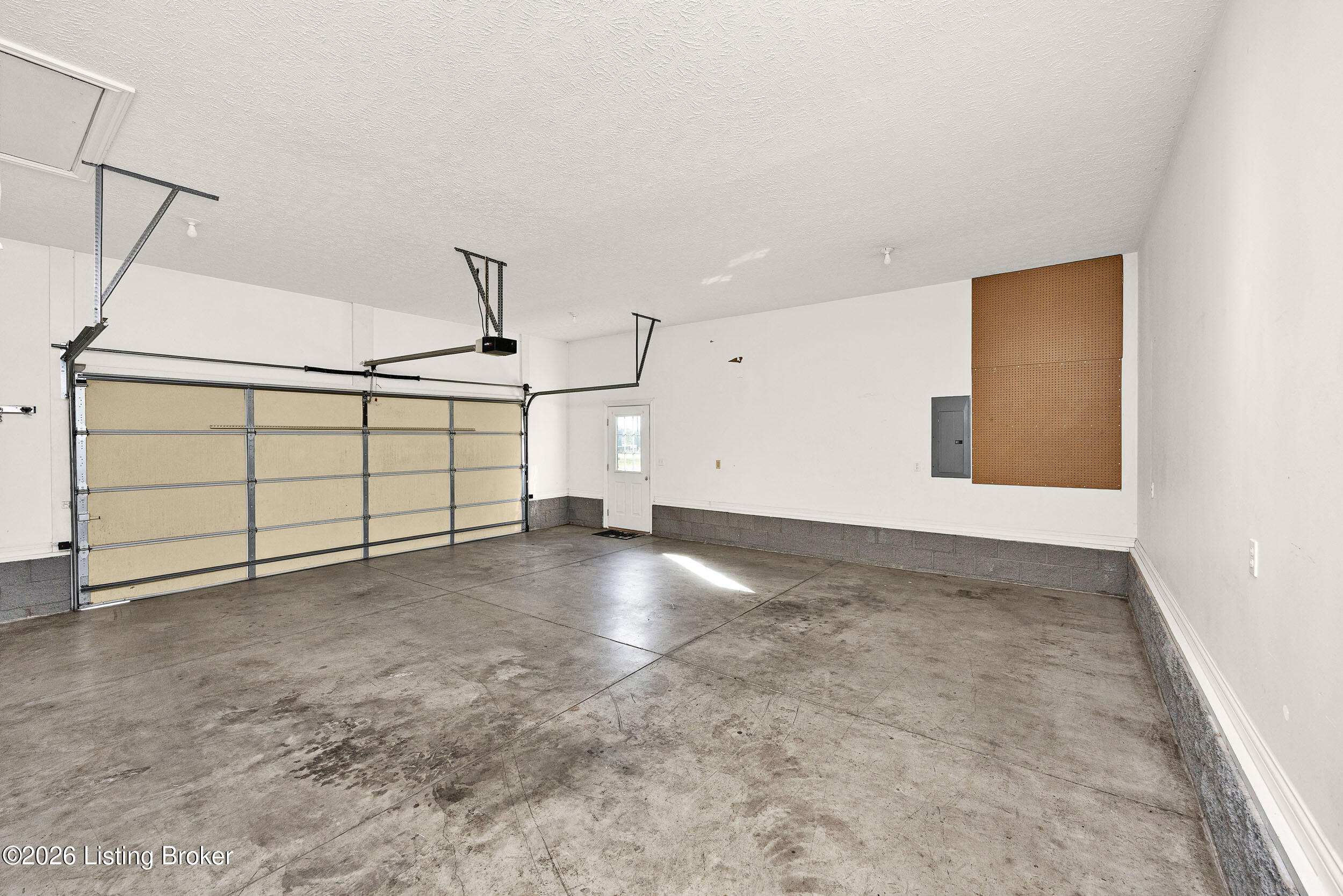 104 Glenview Dr Property Photo 25