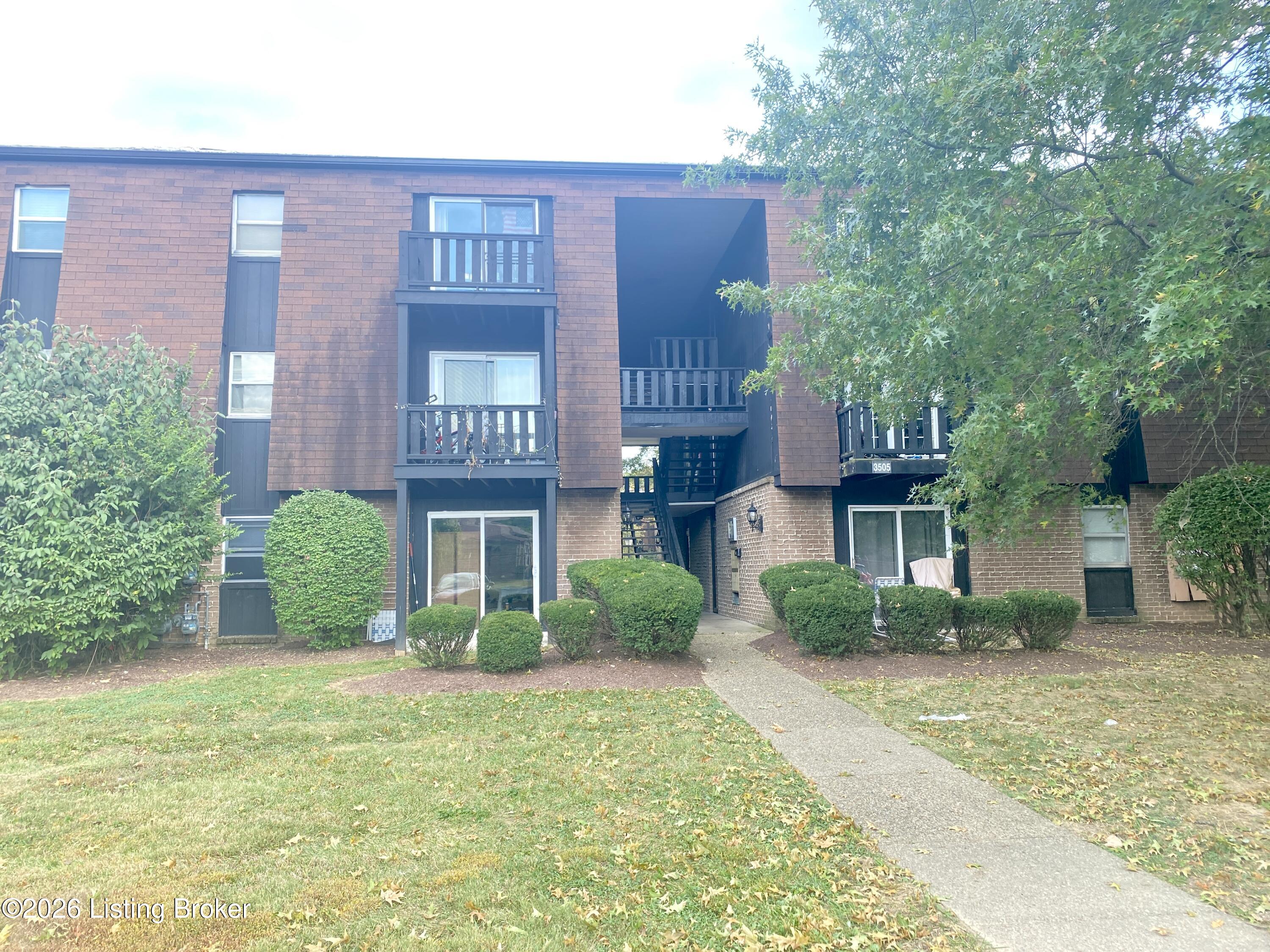 3505 Lodge Ln APT 311 Property Photo 1