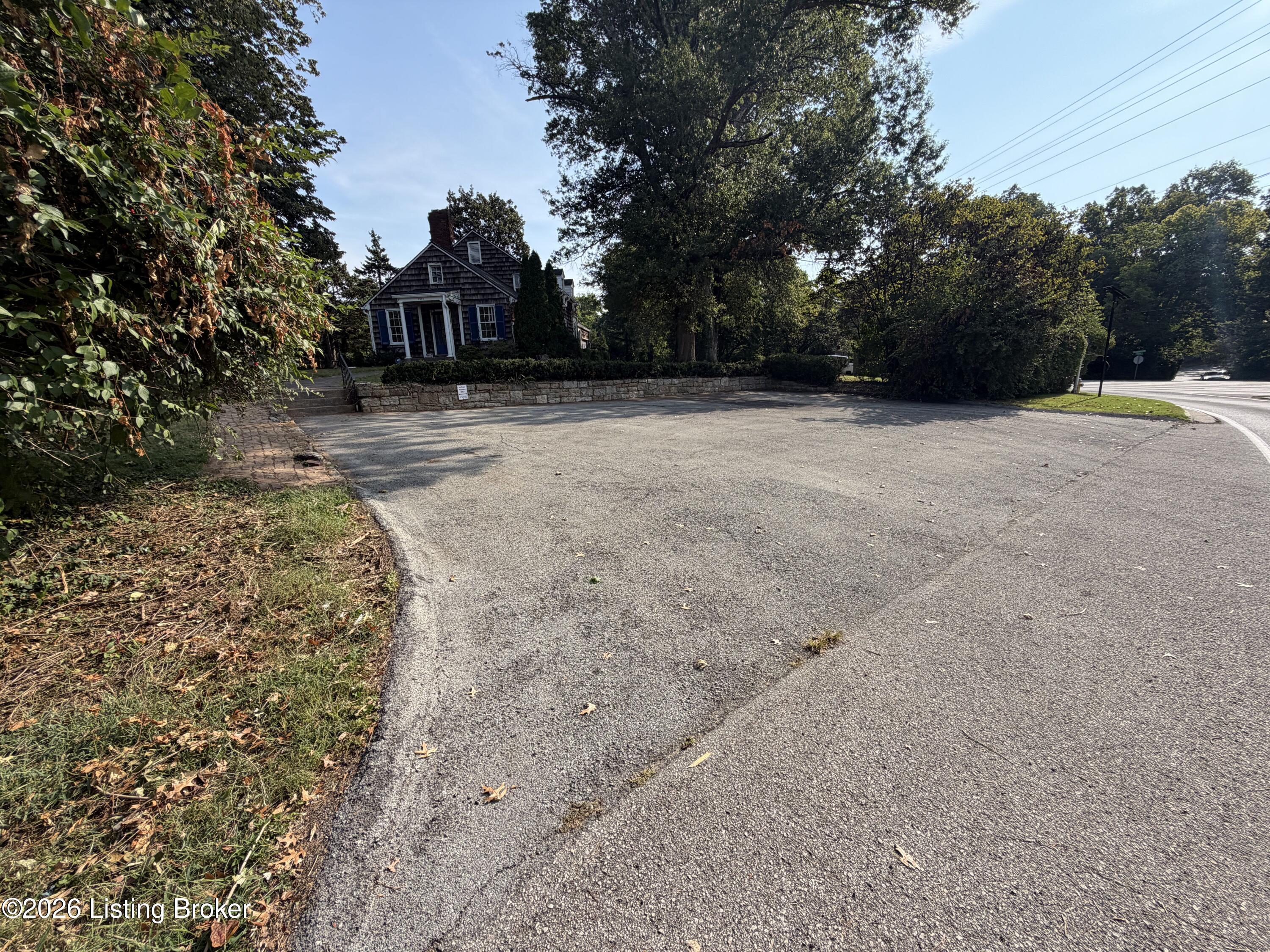 3939 Old Brownsboro Rd Property Photo 6