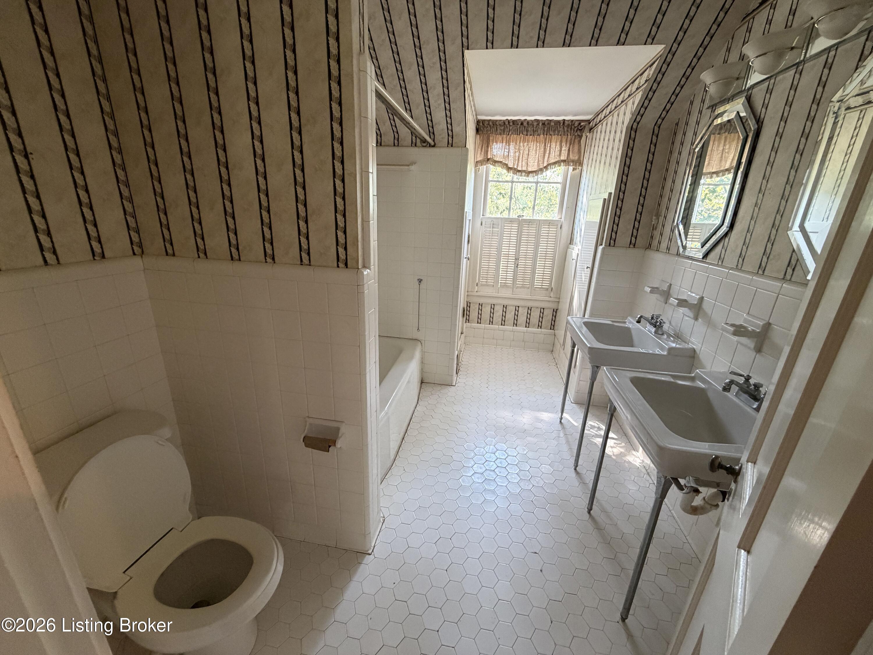 3939 Old Brownsboro Rd Property Photo 100