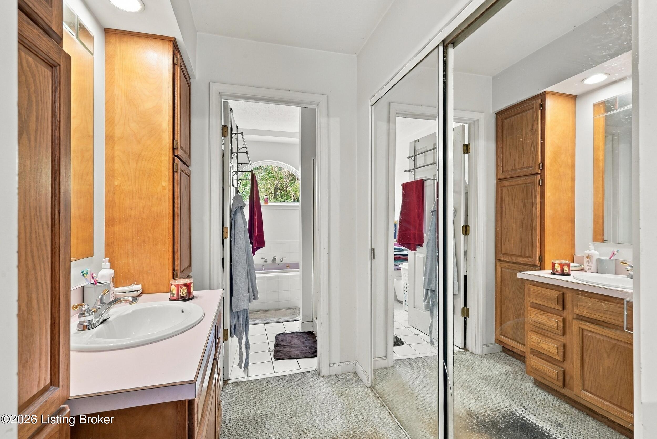 6115 Julie Kays Way Property Photo 15