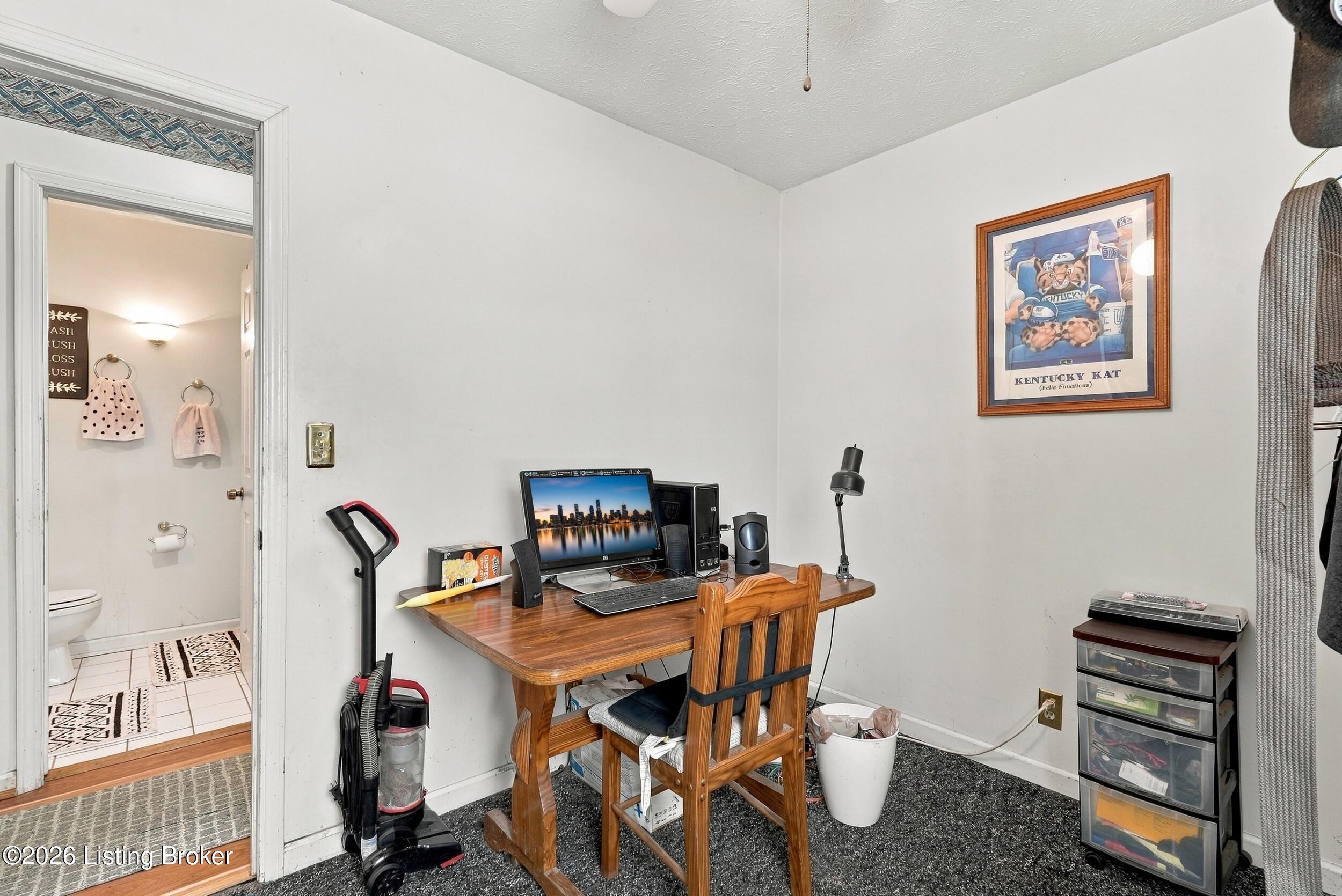 6115 Julie Kays Way Property Photo 17