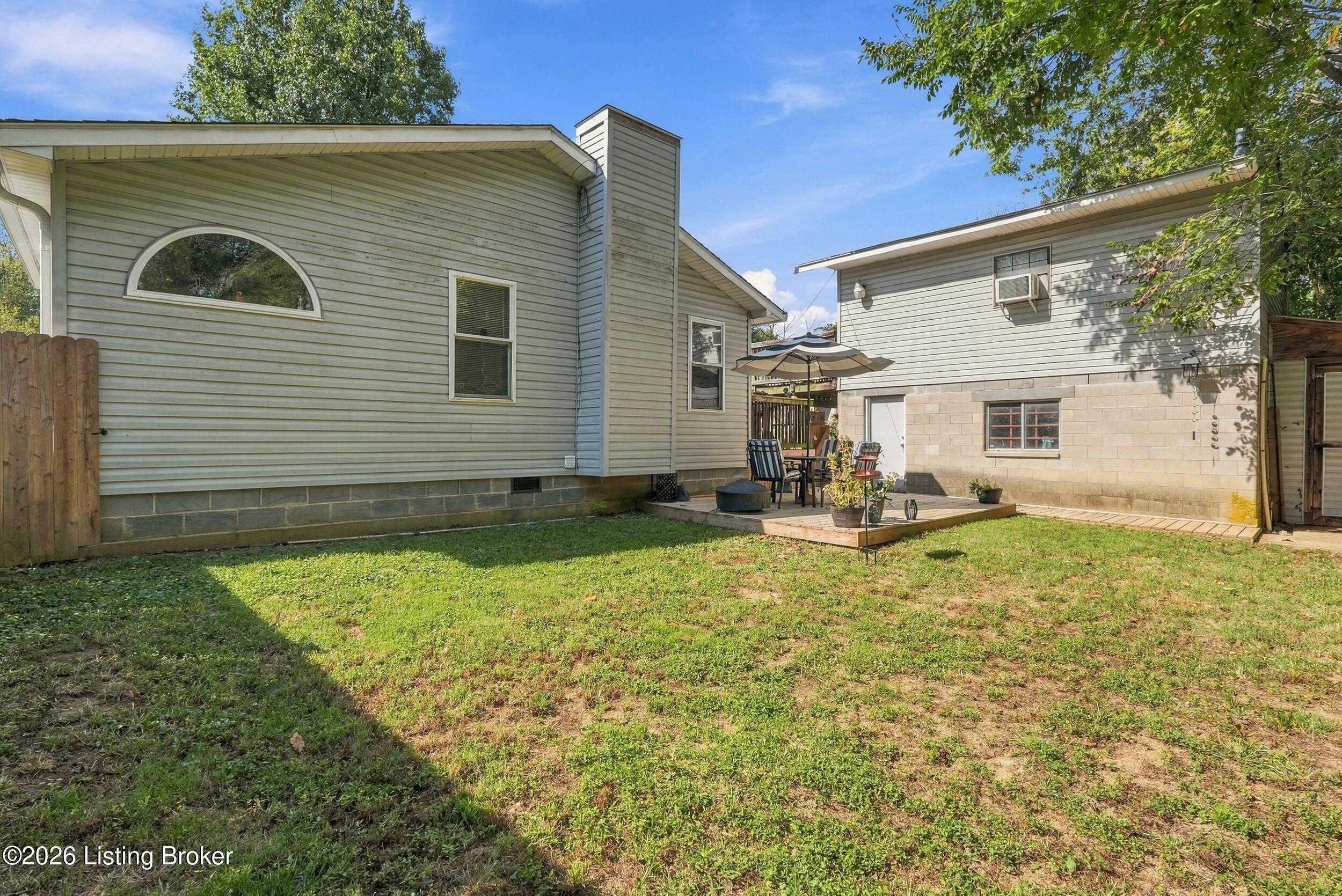 6115 Julie Kays Way Property Photo 22