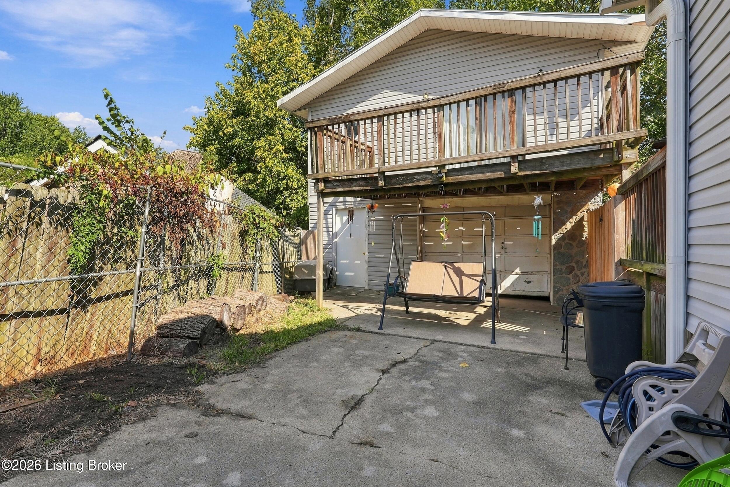 6115 Julie Kays Way Property Photo 23