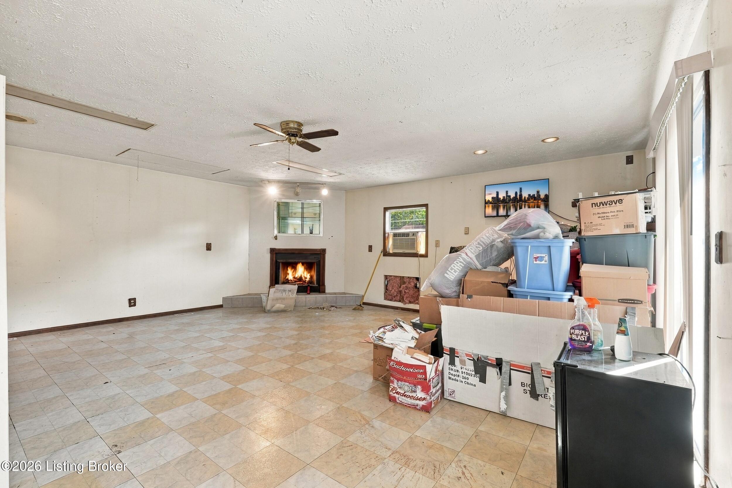 6115 Julie Kays Way Property Photo 26