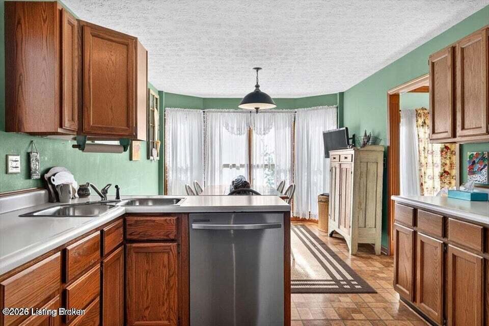 105 Beckley Woods Dr Property Photo 17