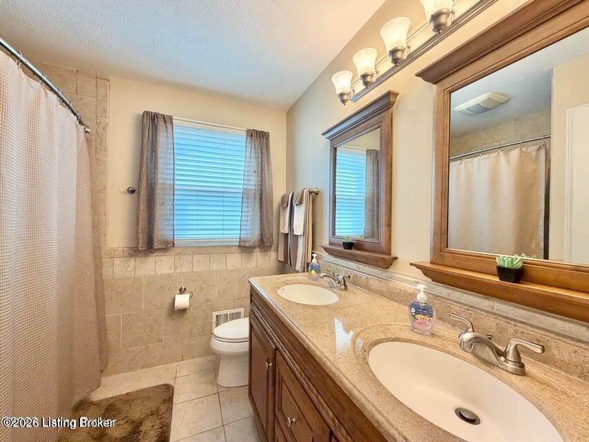 8907 Bobrader Ct Property Photo 11