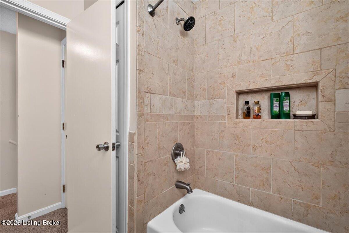 8907 Bobrader Ct Property Photo 18