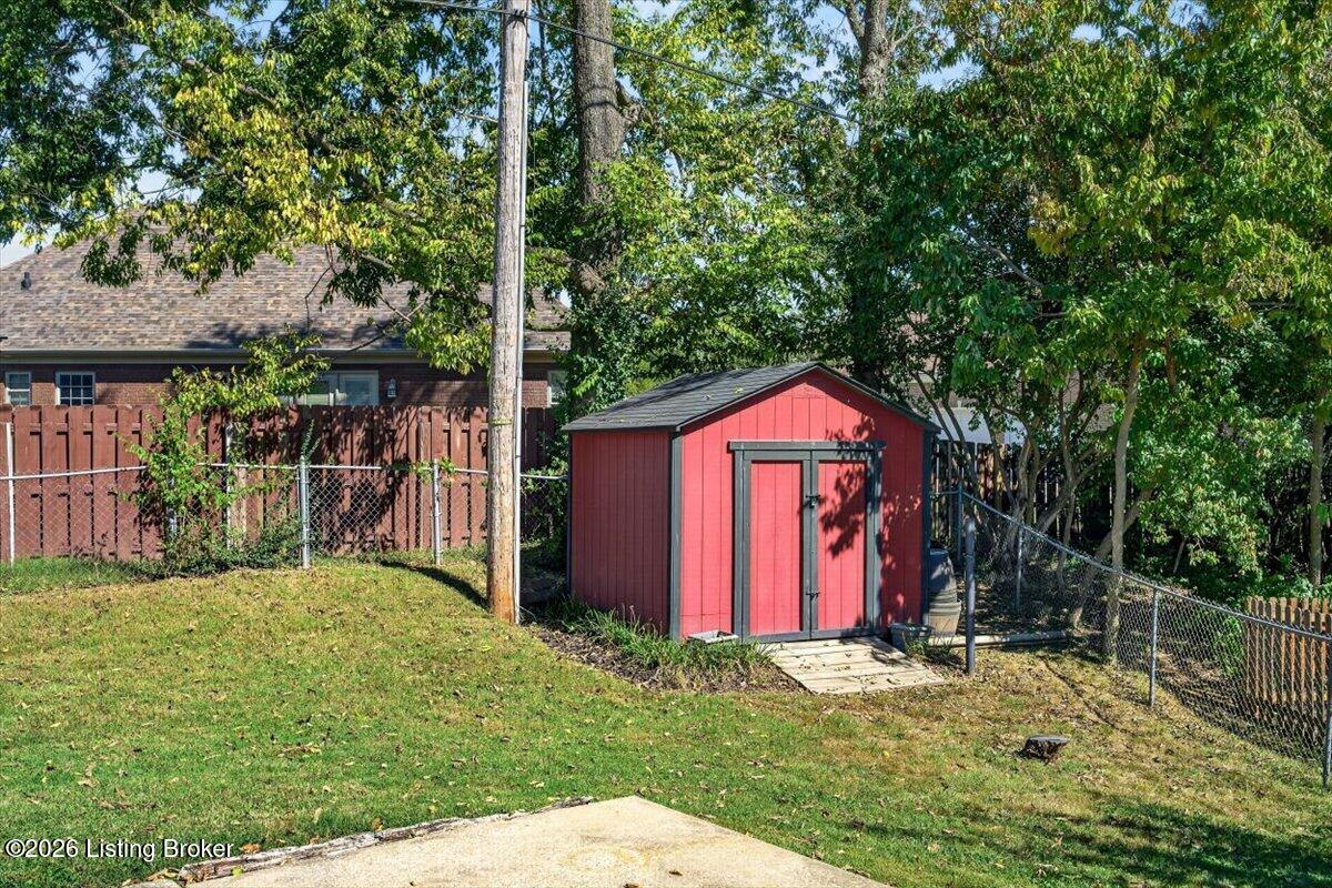 8907 Bobrader Ct Property Photo 38
