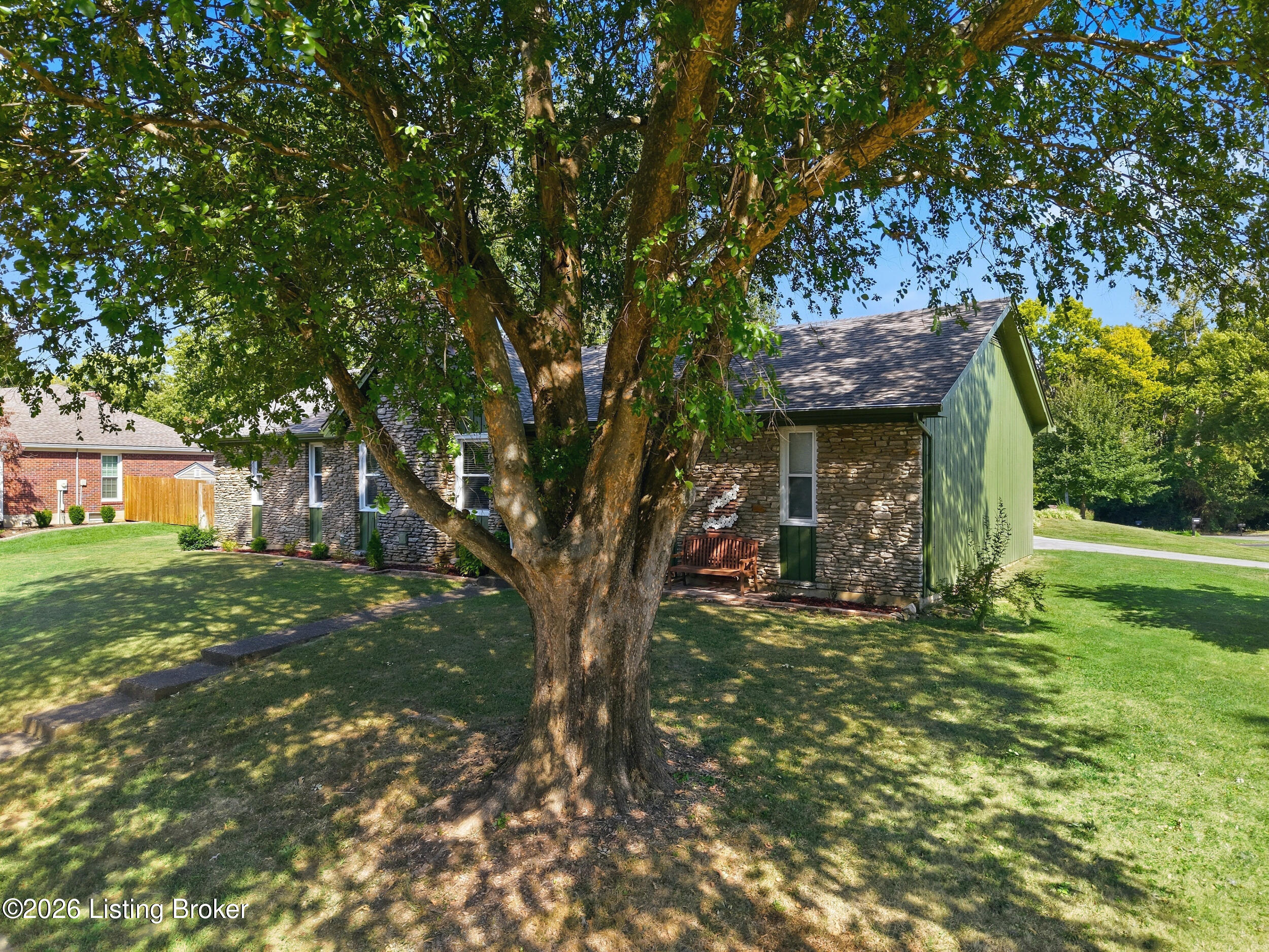 9115 Willowwood Way Property Photo 34
