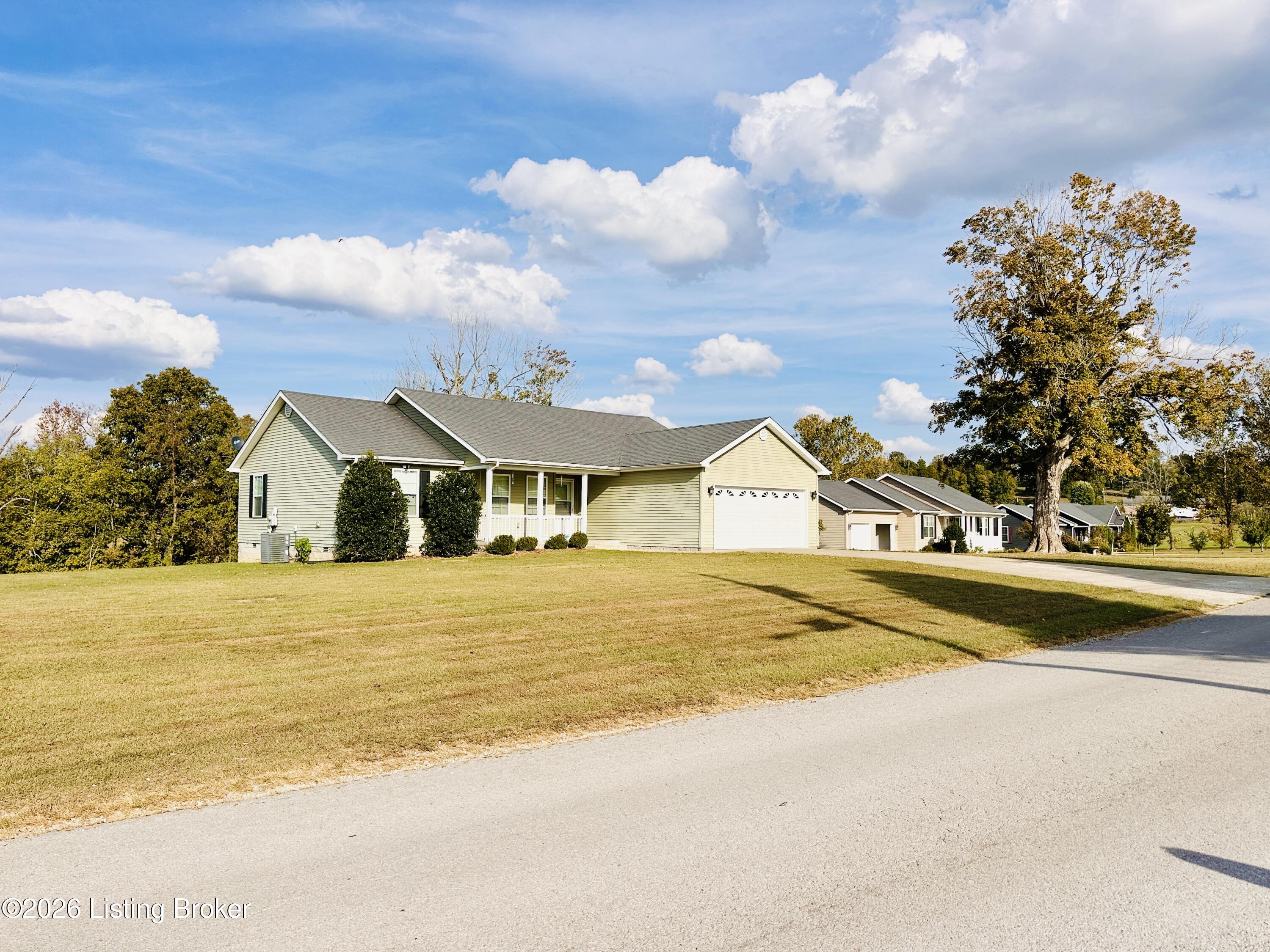 1284 Clifty Church Dr Property Photo 4