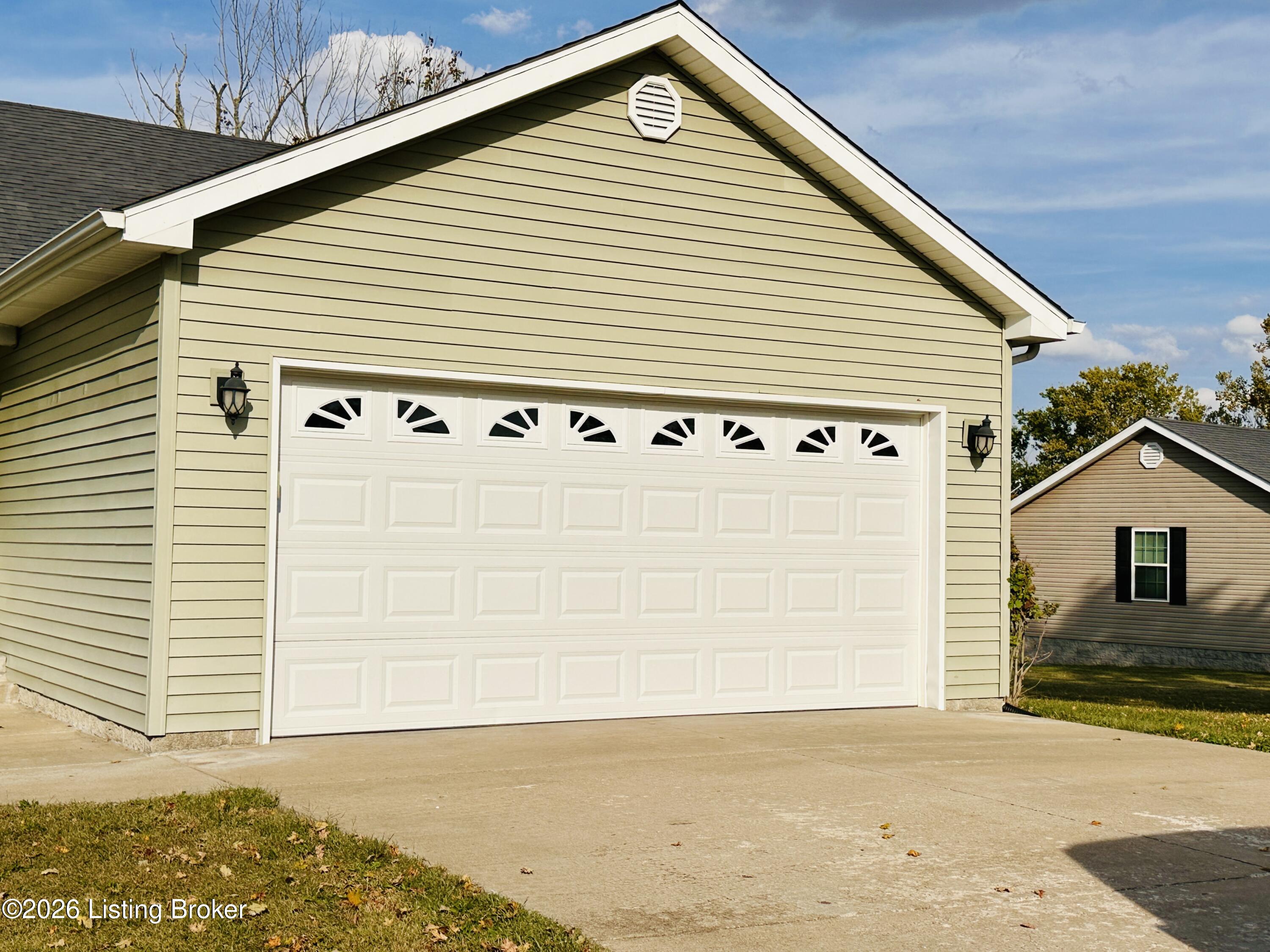 1284 Clifty Church Dr Property Photo 10