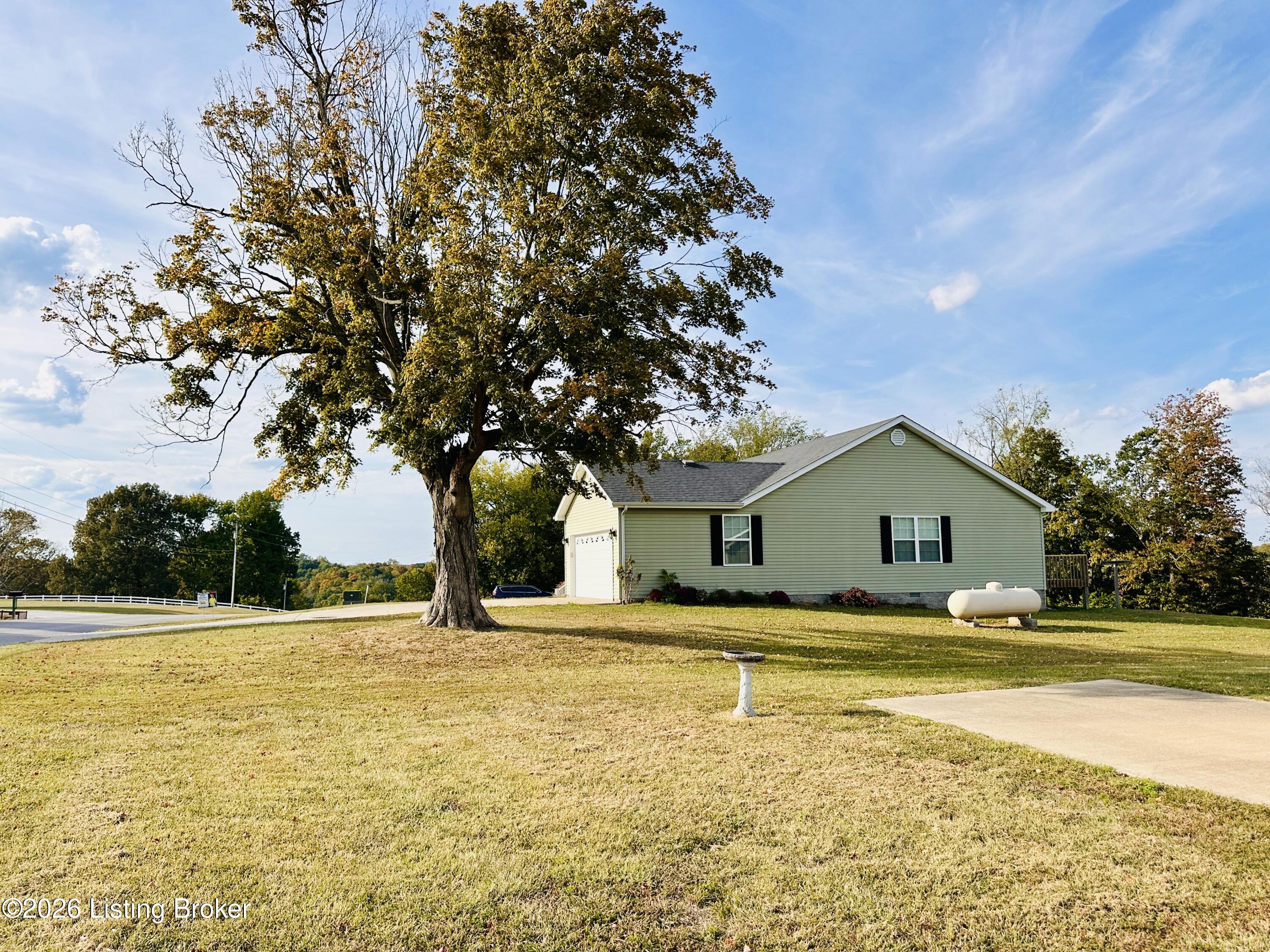 1284 Clifty Church Dr Property Photo 11