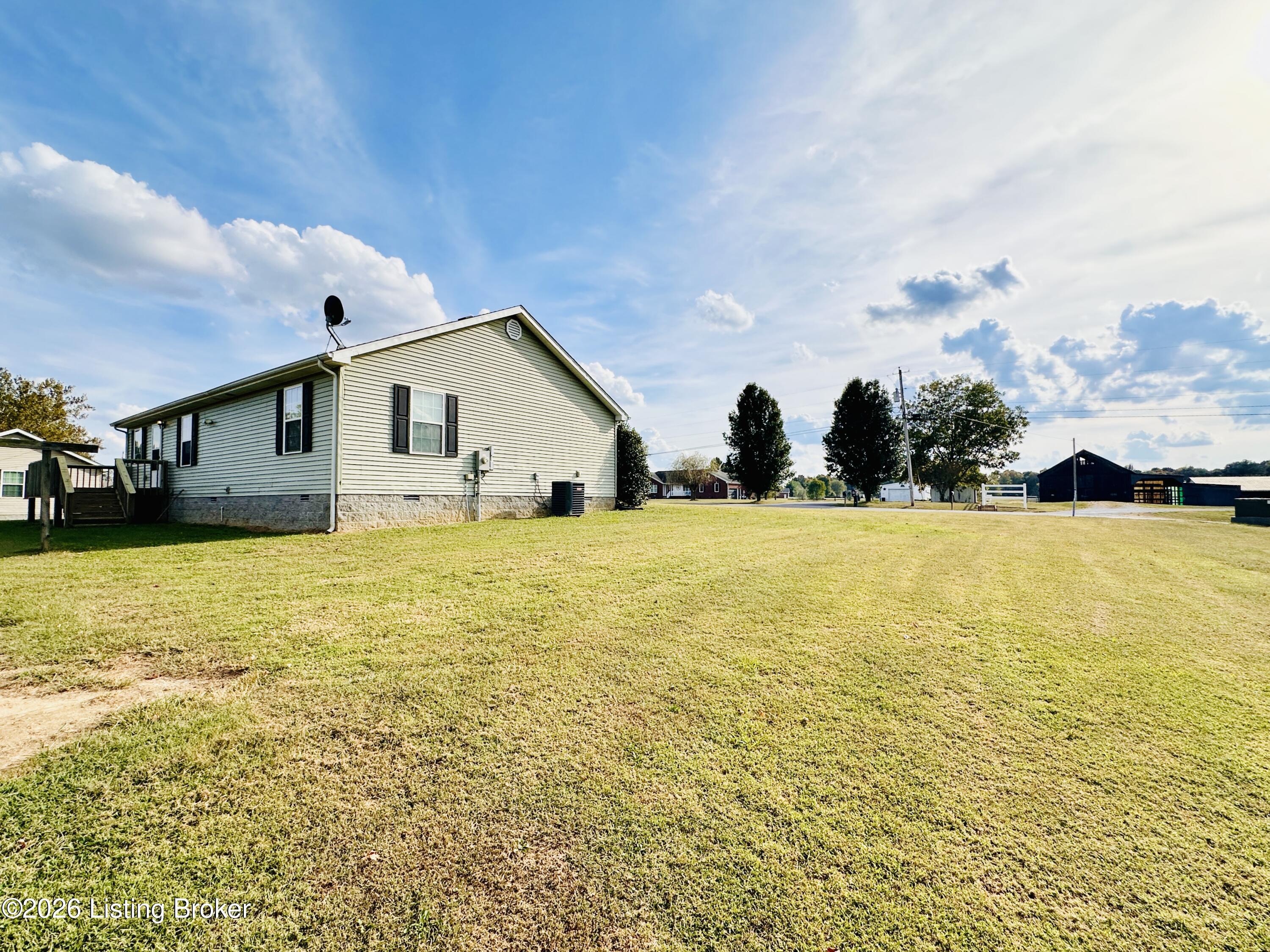 1284 Clifty Church Dr Property Photo 14
