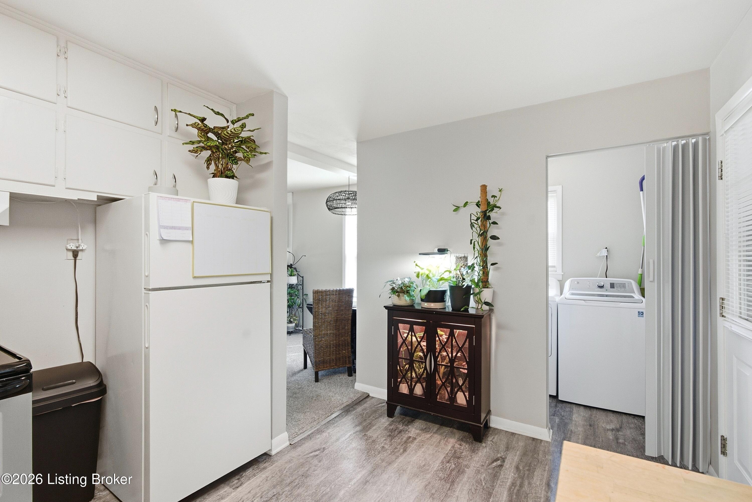 3118 Commander Dr Property Photo 16