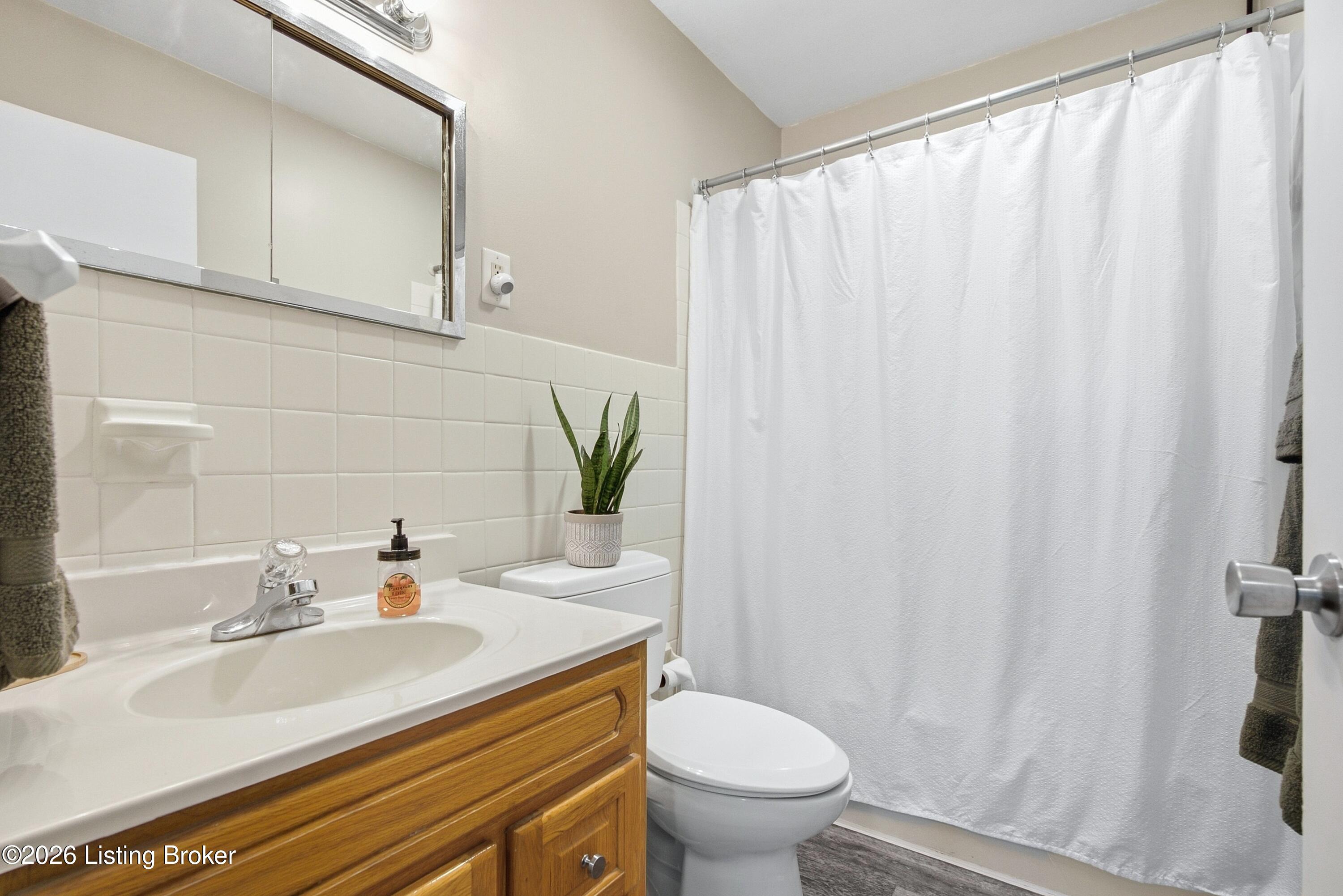 3118 Commander Dr Property Photo 27