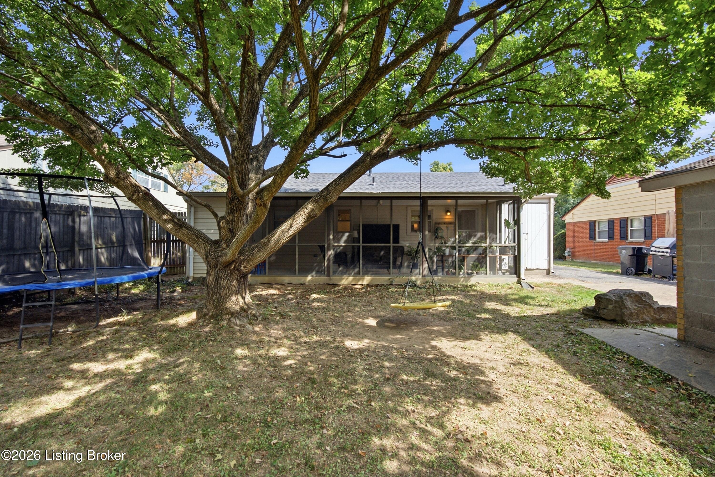 3118 Commander Dr Property Photo 35