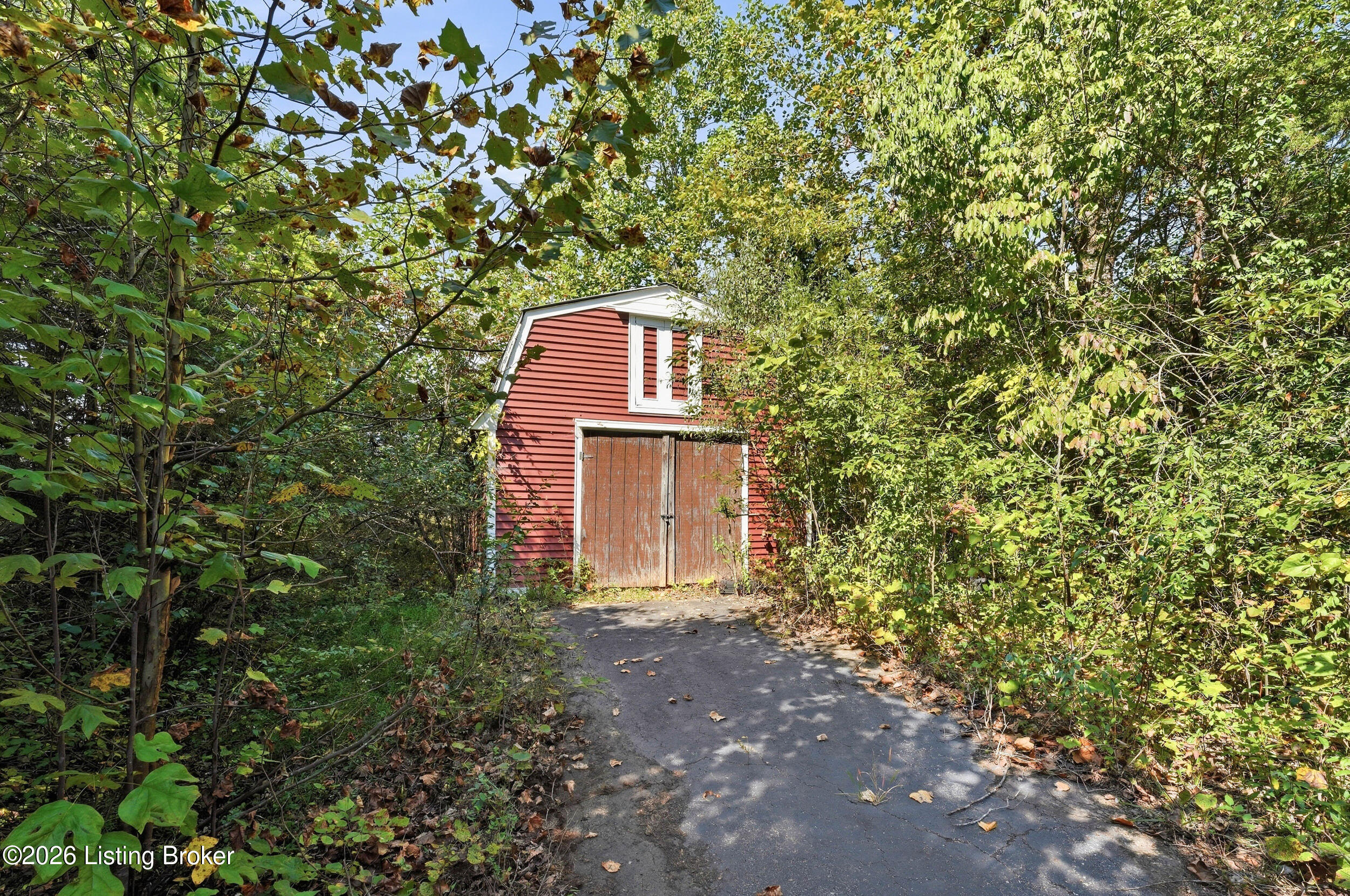 495 E Valleyview Dr Property Photo 19