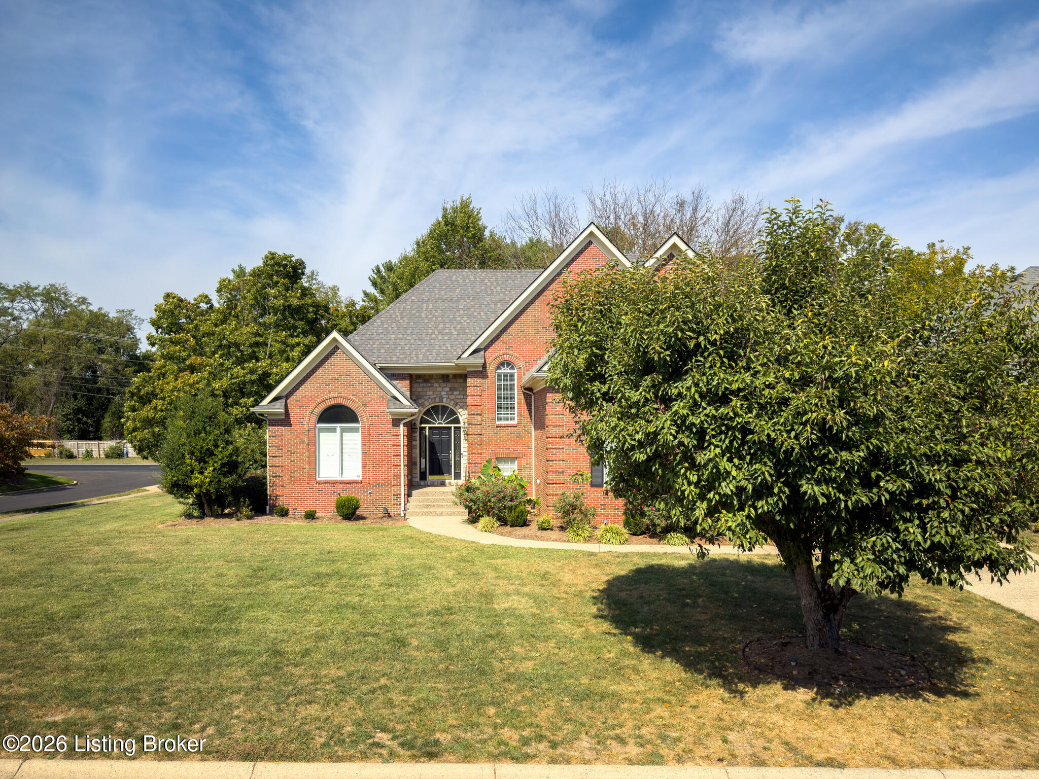7401 Wolfpen Woods Ct Property Photo 2