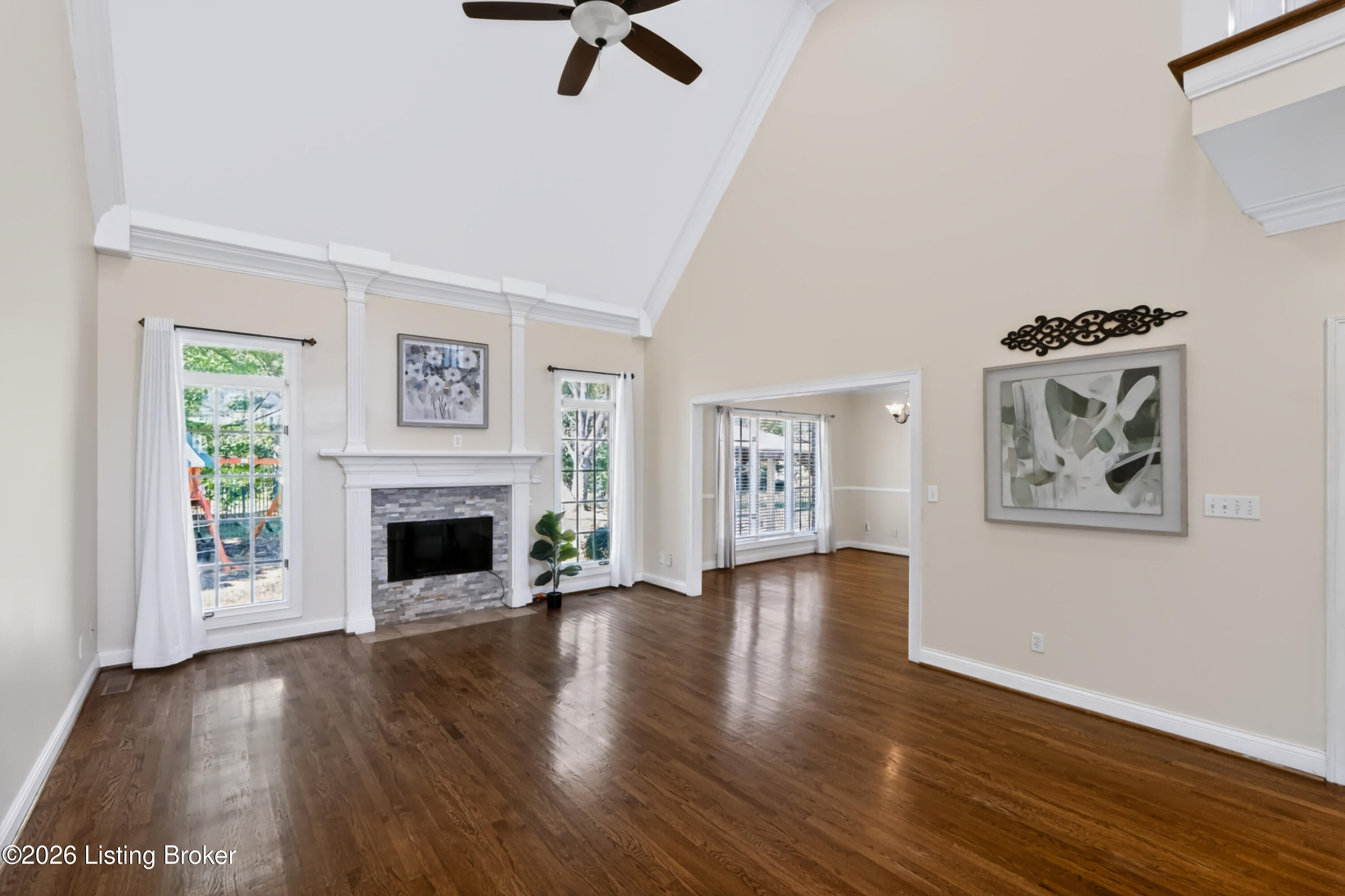 7401 Wolfpen Woods Ct Property Photo 6