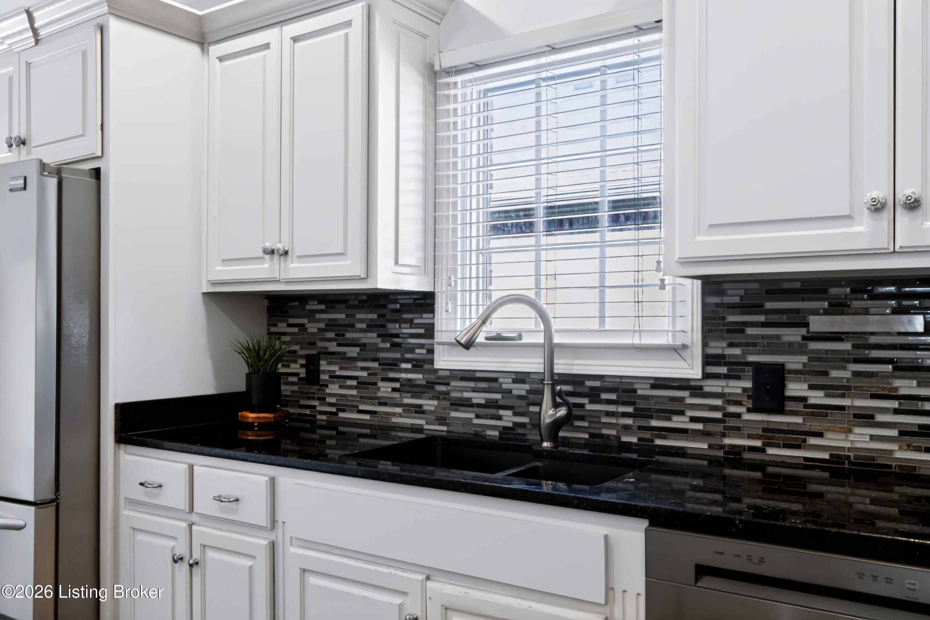 7401 Wolfpen Woods Ct Property Photo 17
