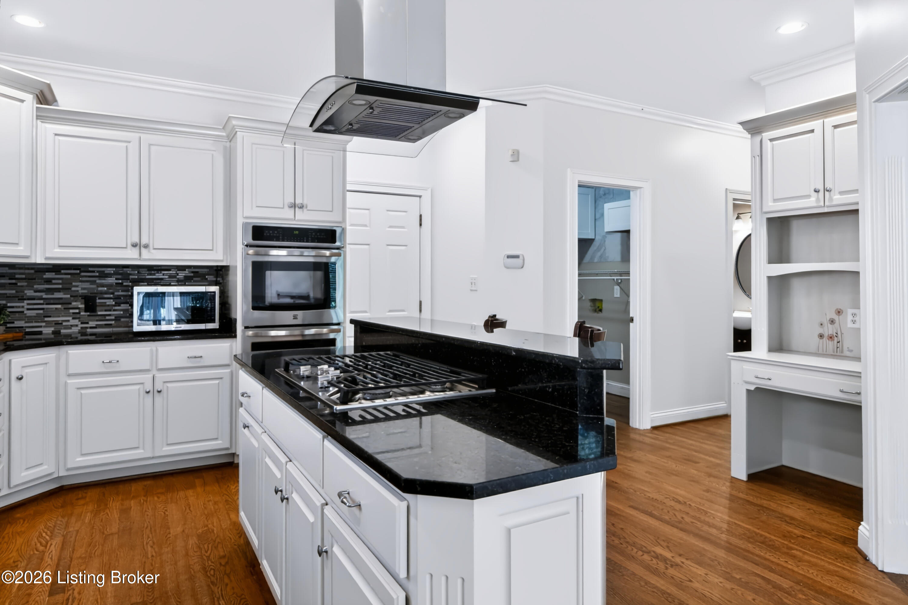 7401 Wolfpen Woods Ct Property Photo 19