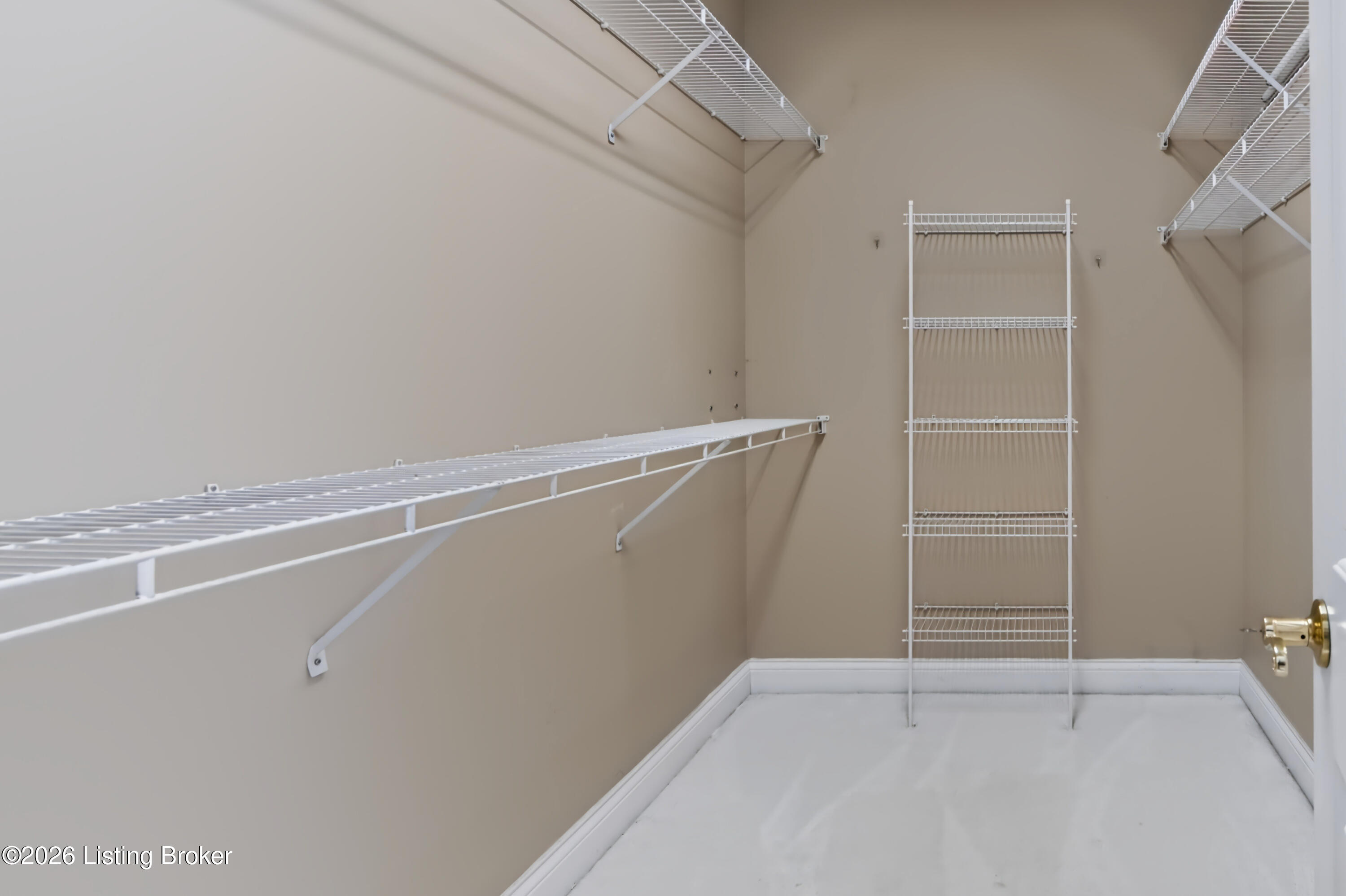 7401 Wolfpen Woods Ct Property Photo 31