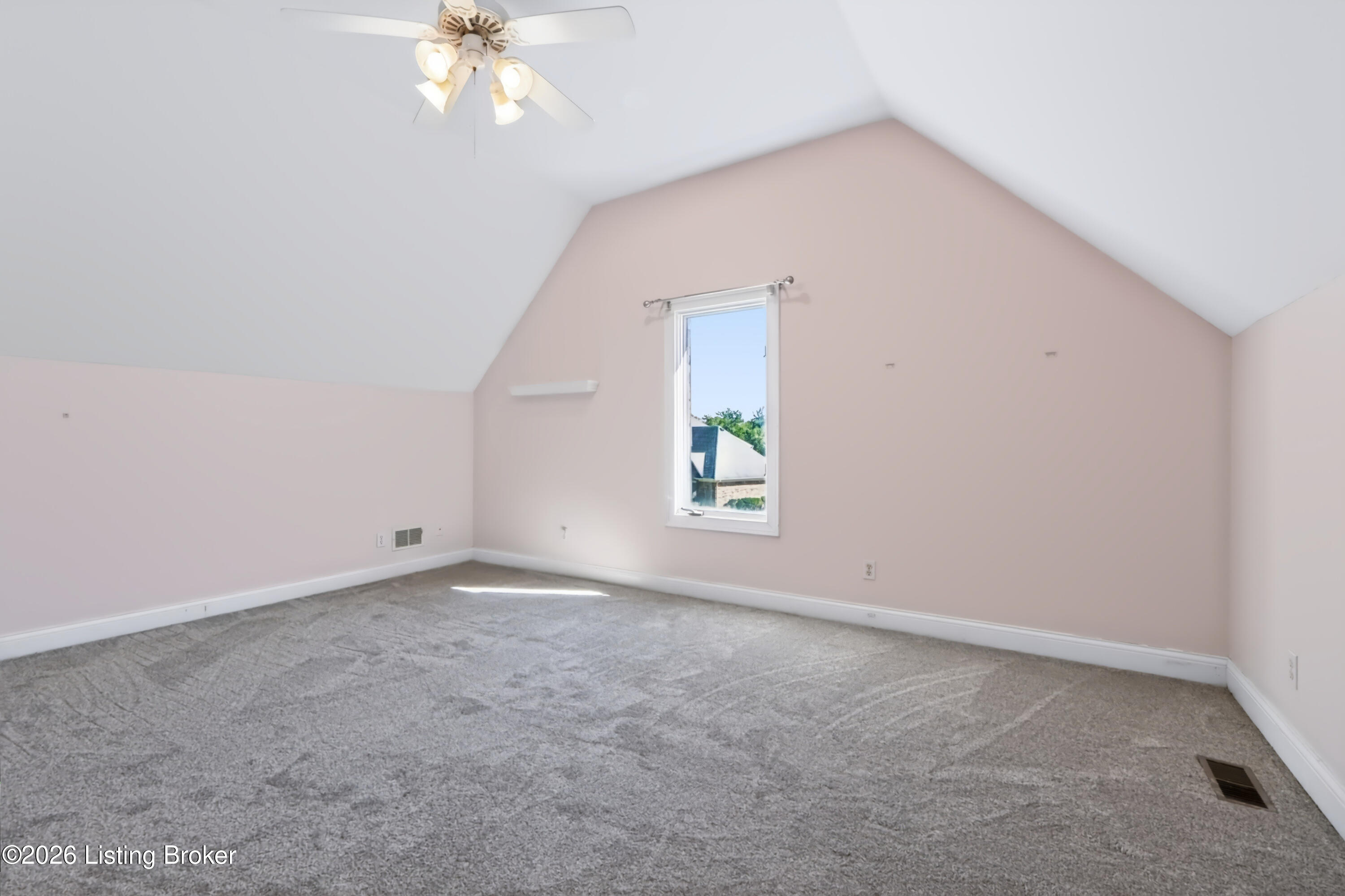 7401 Wolfpen Woods Ct Property Photo 35