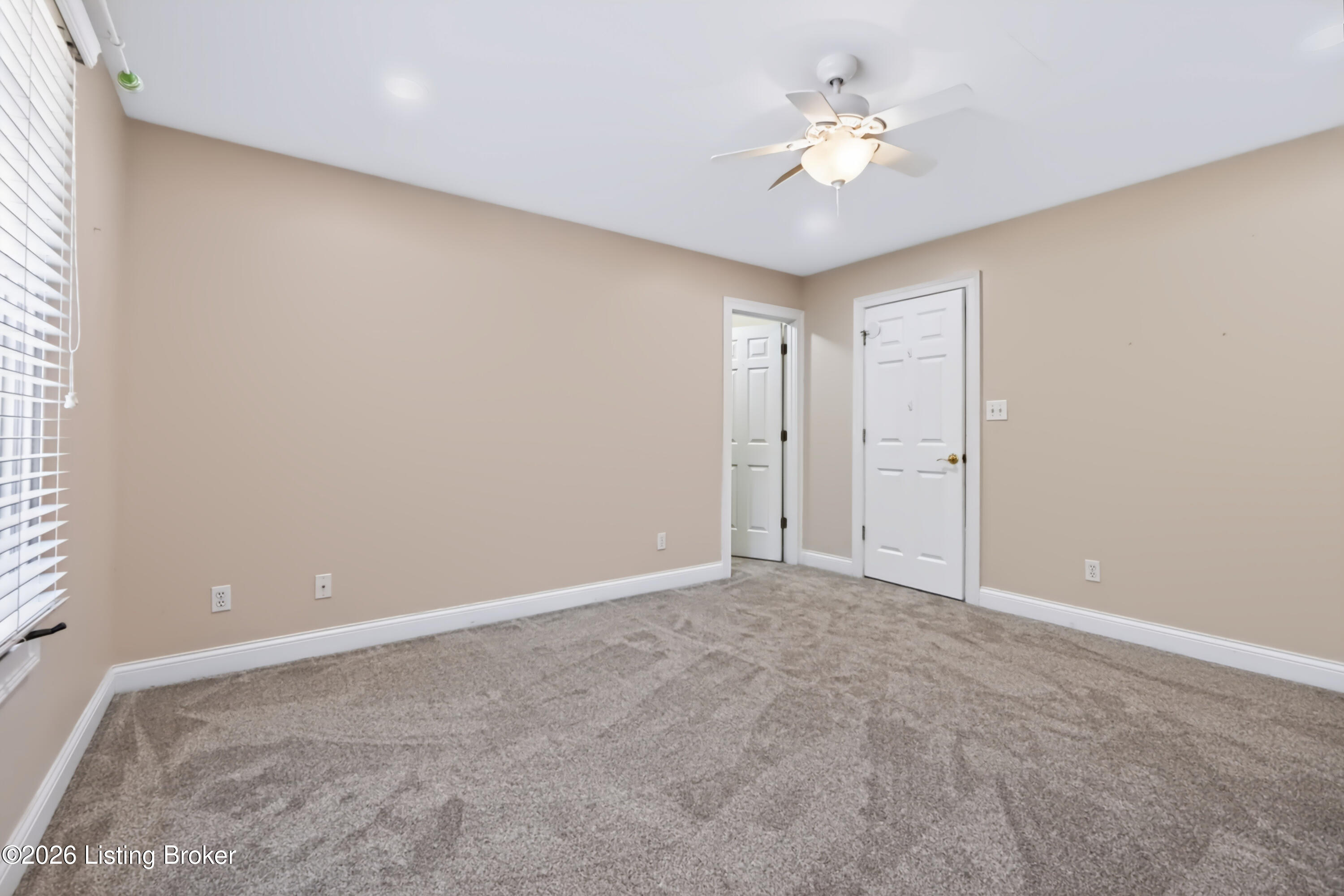 7401 Wolfpen Woods Ct Property Photo 36