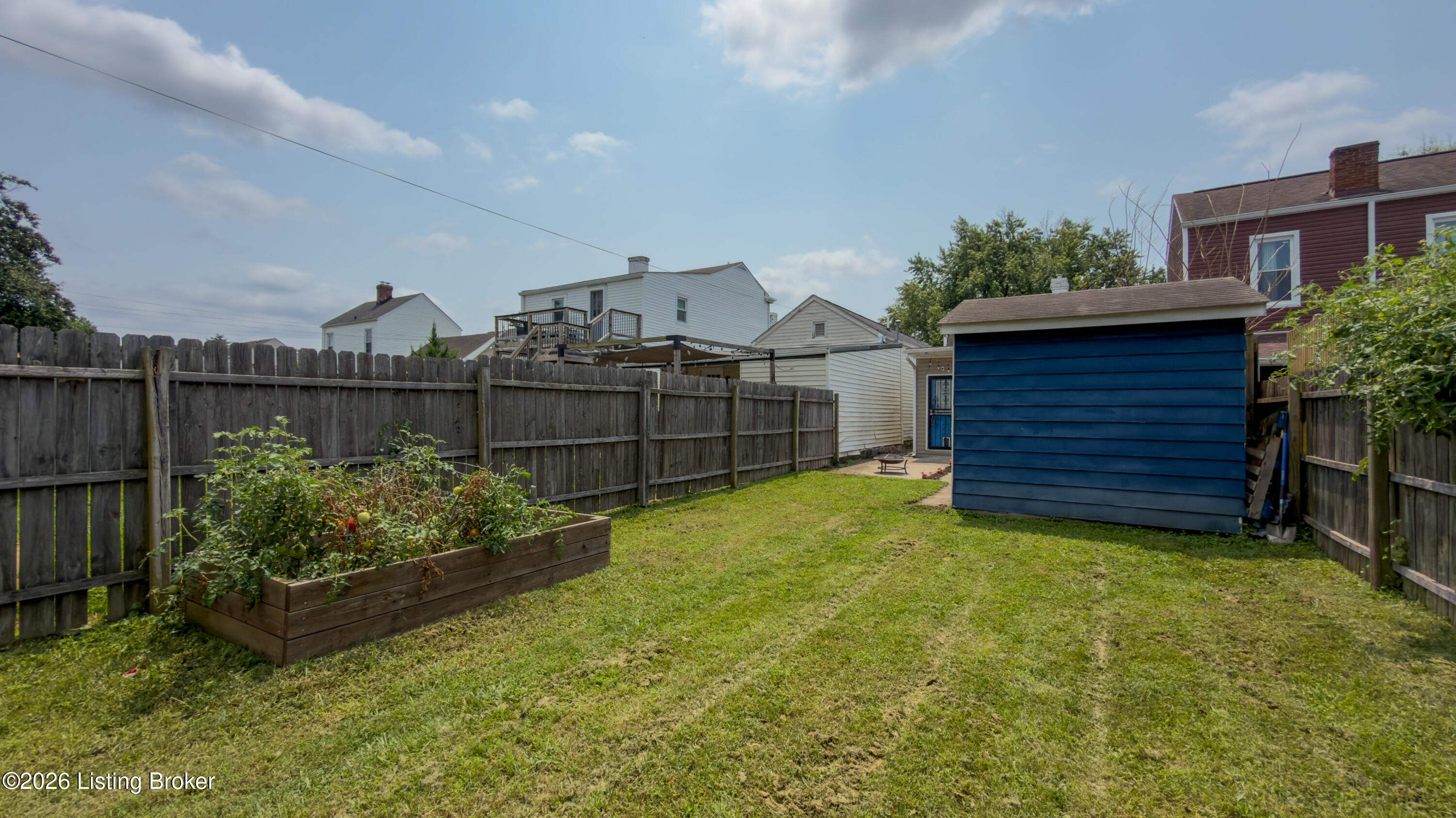 1035 E Caldwell St Property Photo 26