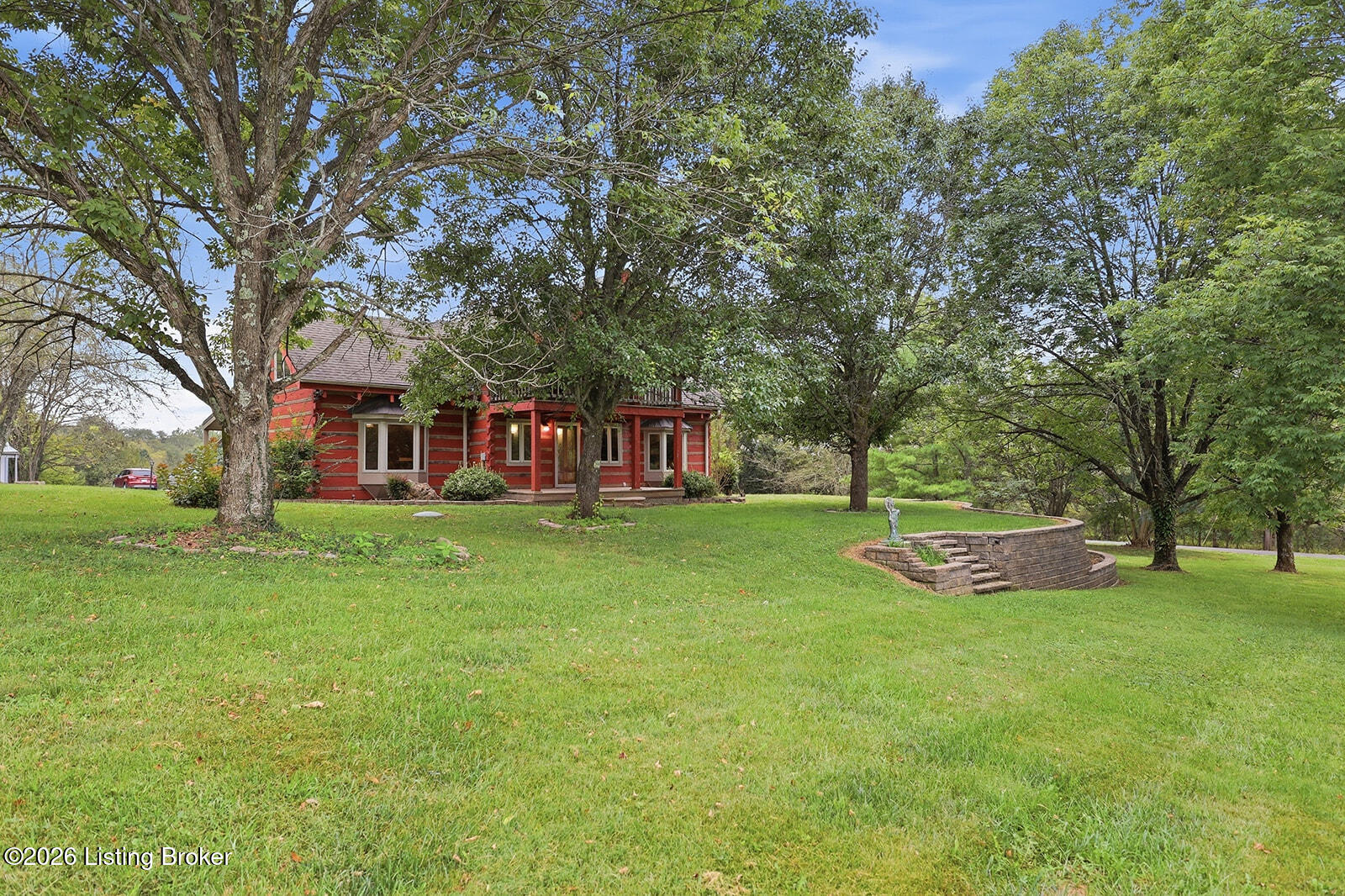 519 Fox Run Dr Property Photo 4
