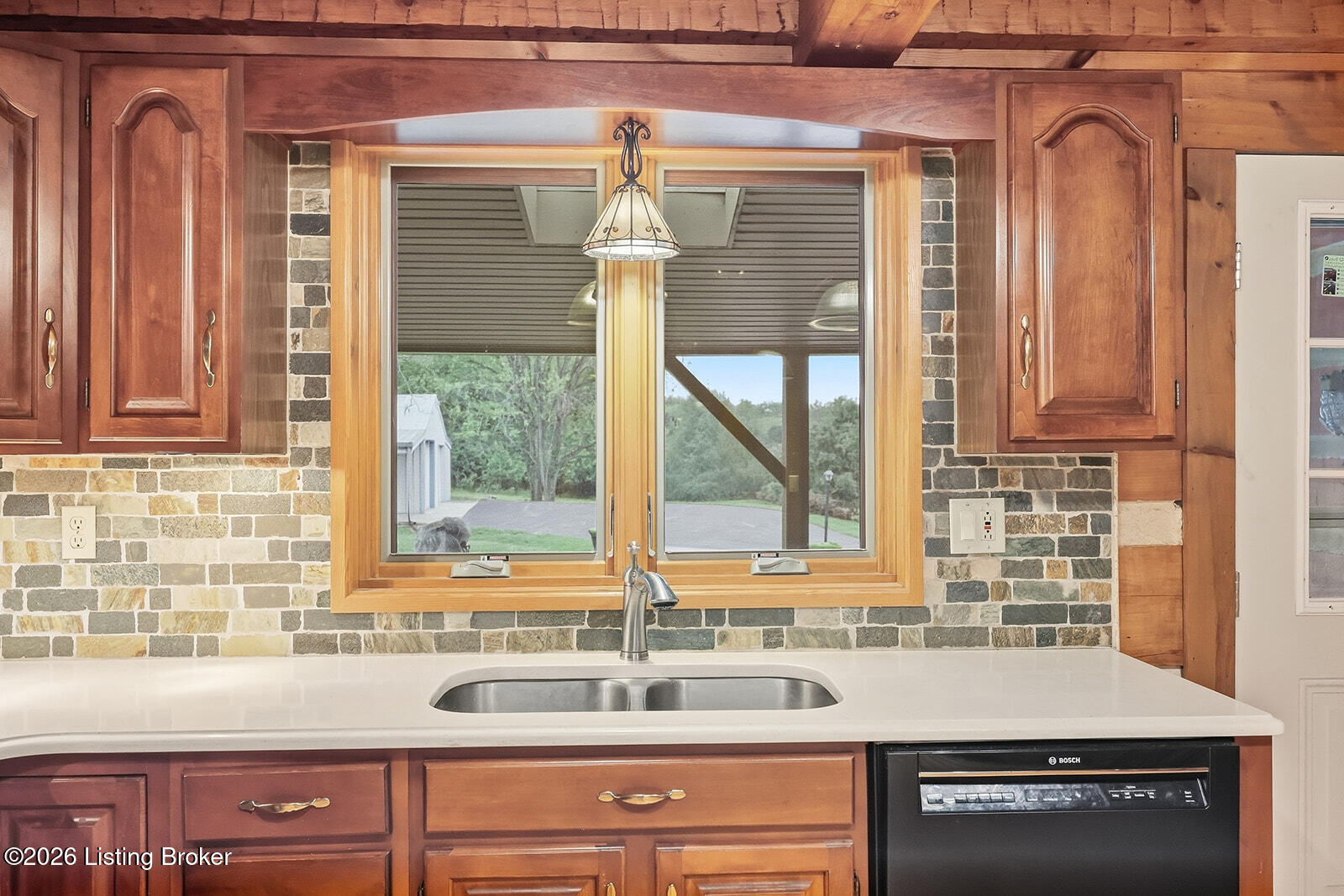 519 Fox Run Dr Property Photo 31