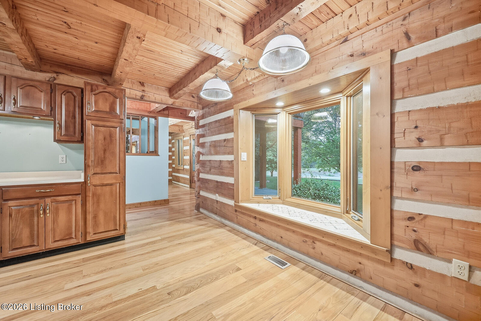 519 Fox Run Dr Property Photo 37