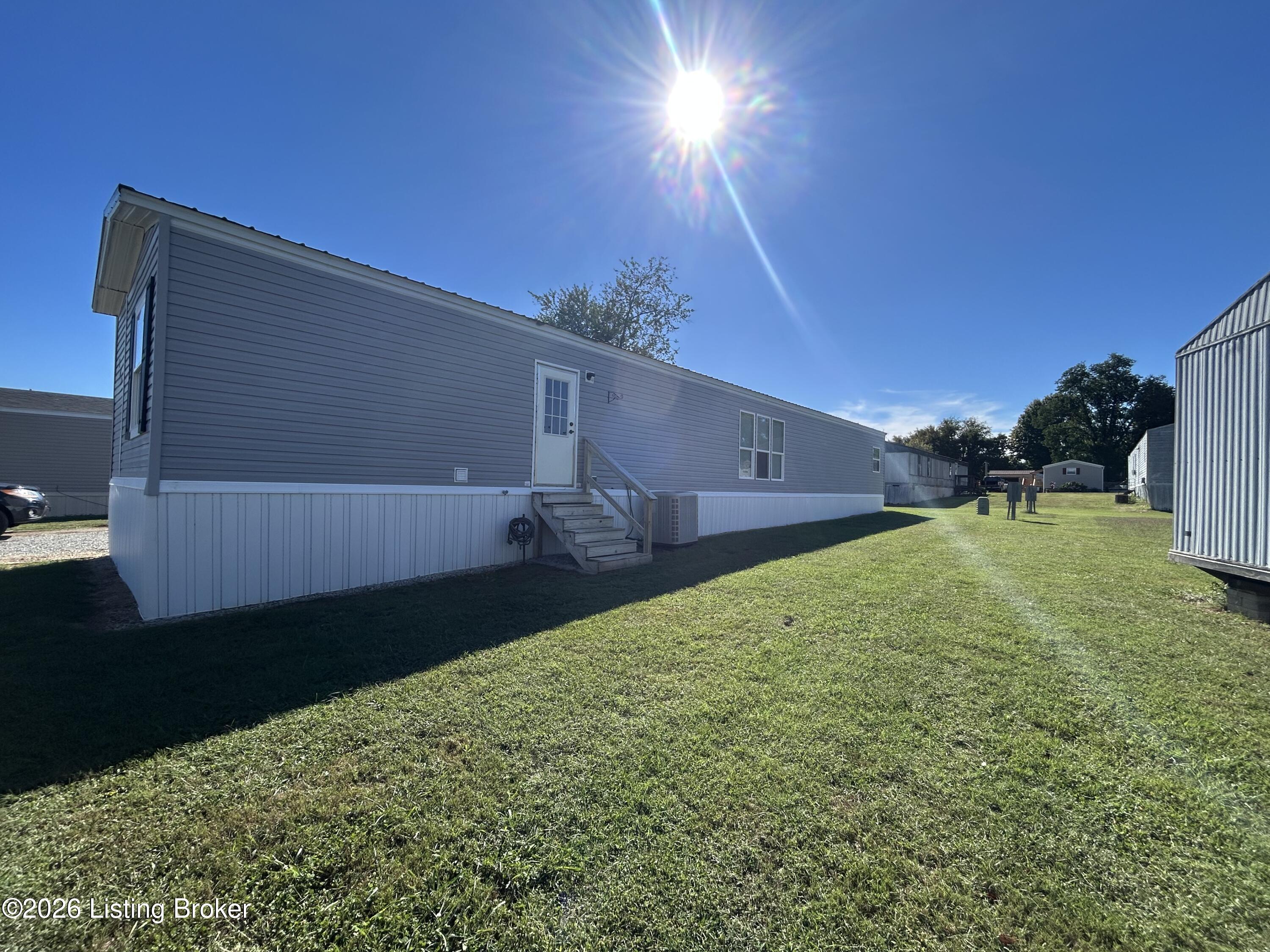 519 High Ridge Dr Property Photo 2