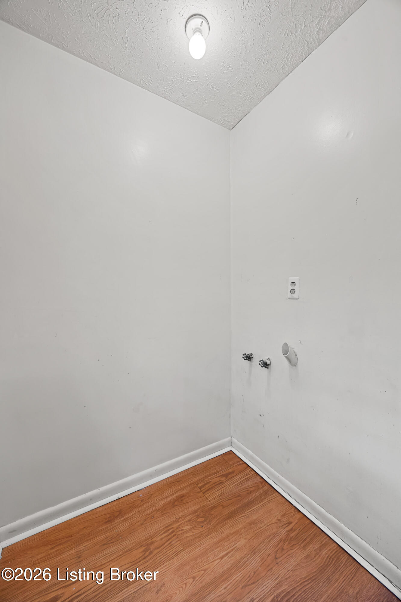8003 Candleglow Ln Property Photo 14