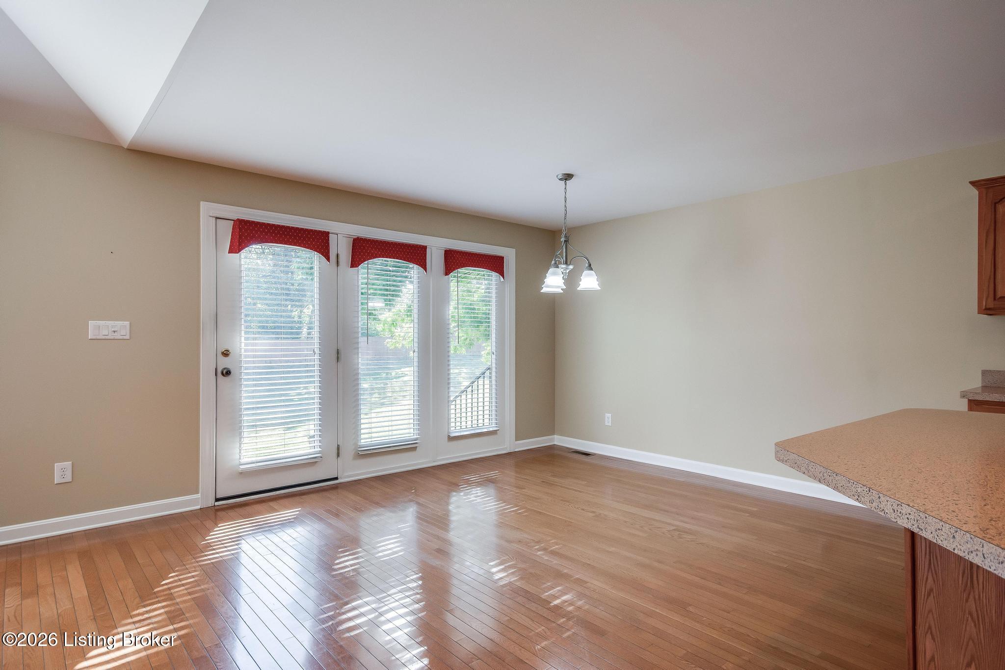 3909 Mulberry Row Way Property Photo 24