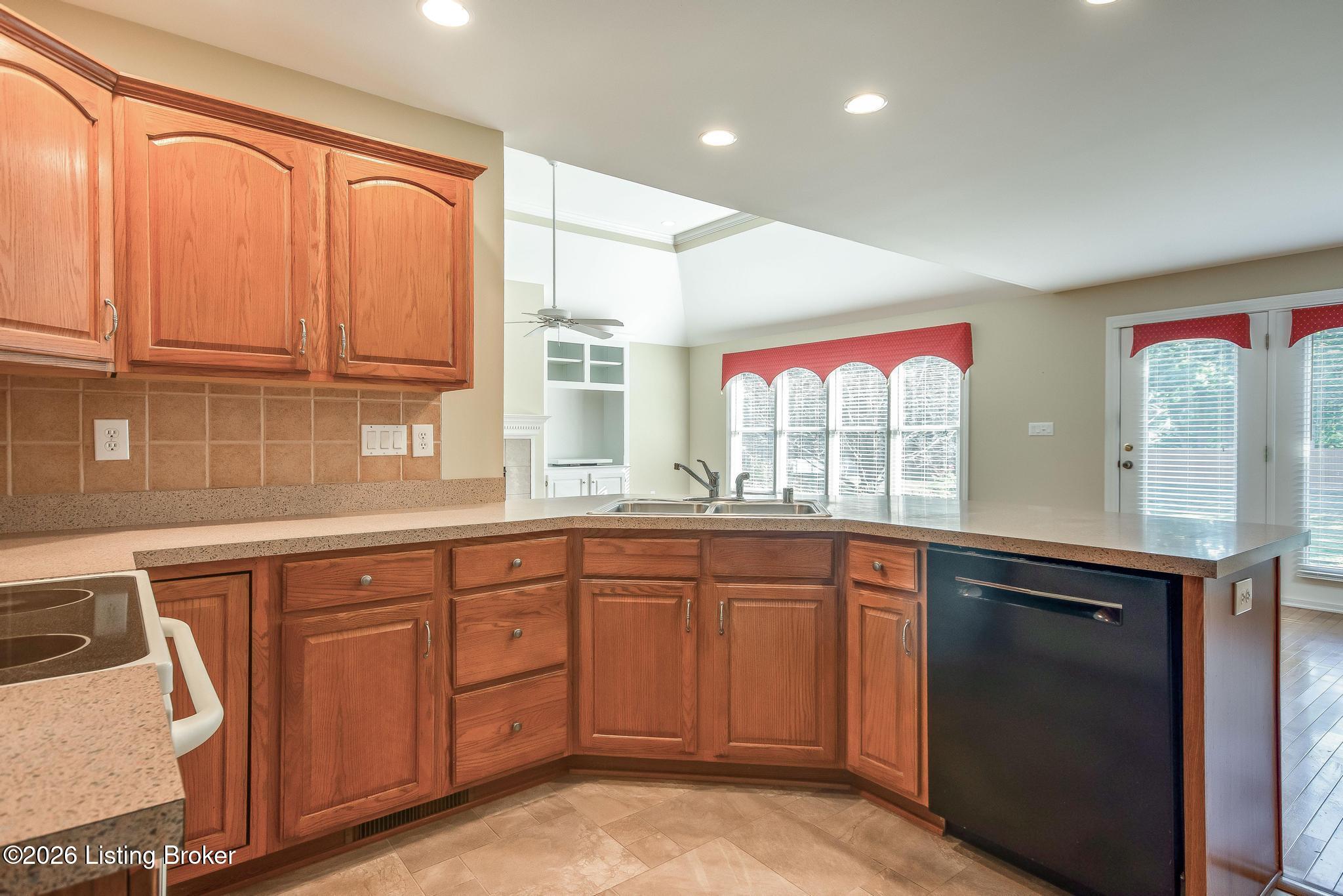 3909 Mulberry Row Way Property Photo 29